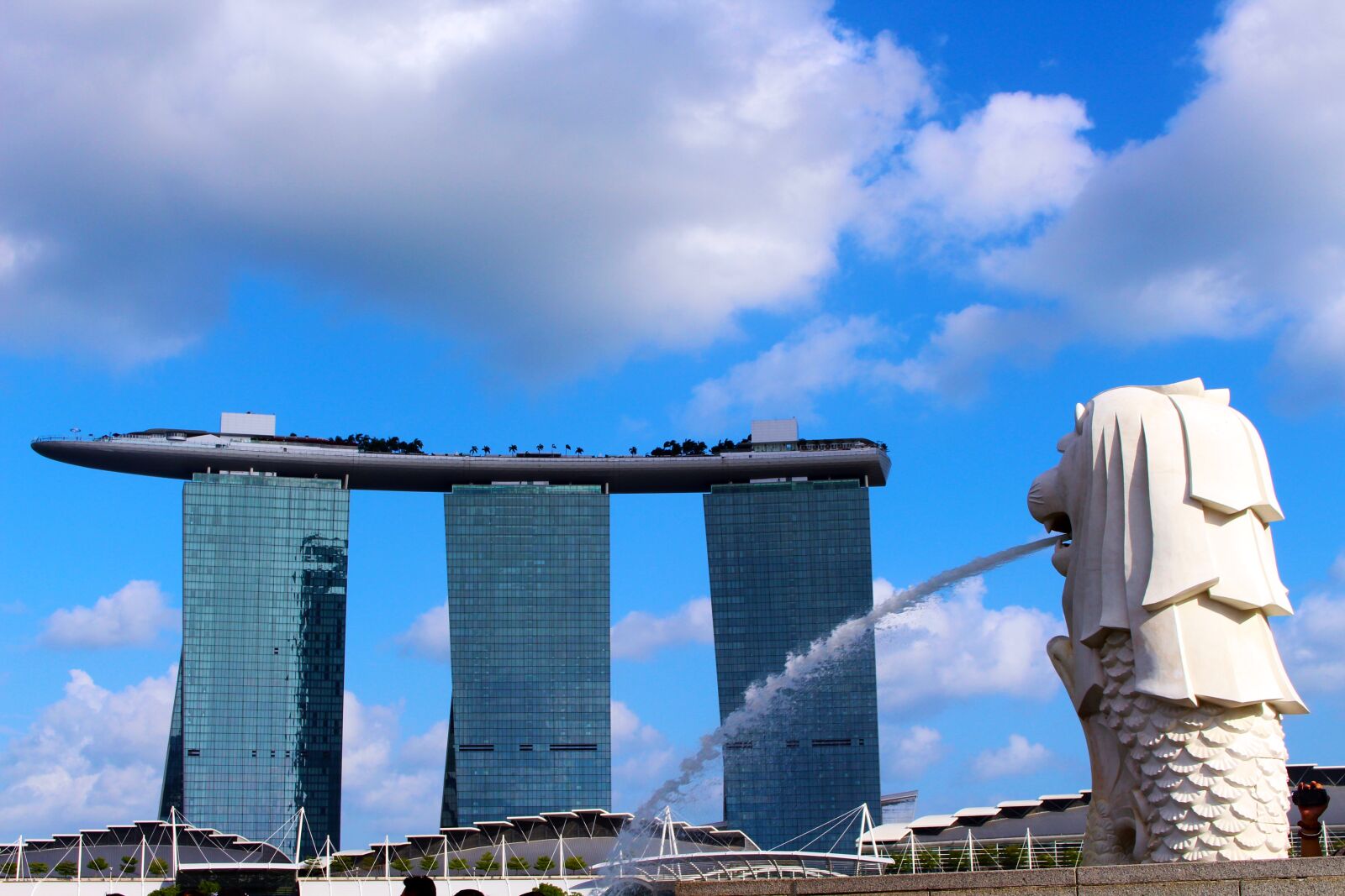 Canon EOS 700D (EOS Rebel T5i / EOS Kiss X7i) sample photo. Merlion, marina bay sands photography