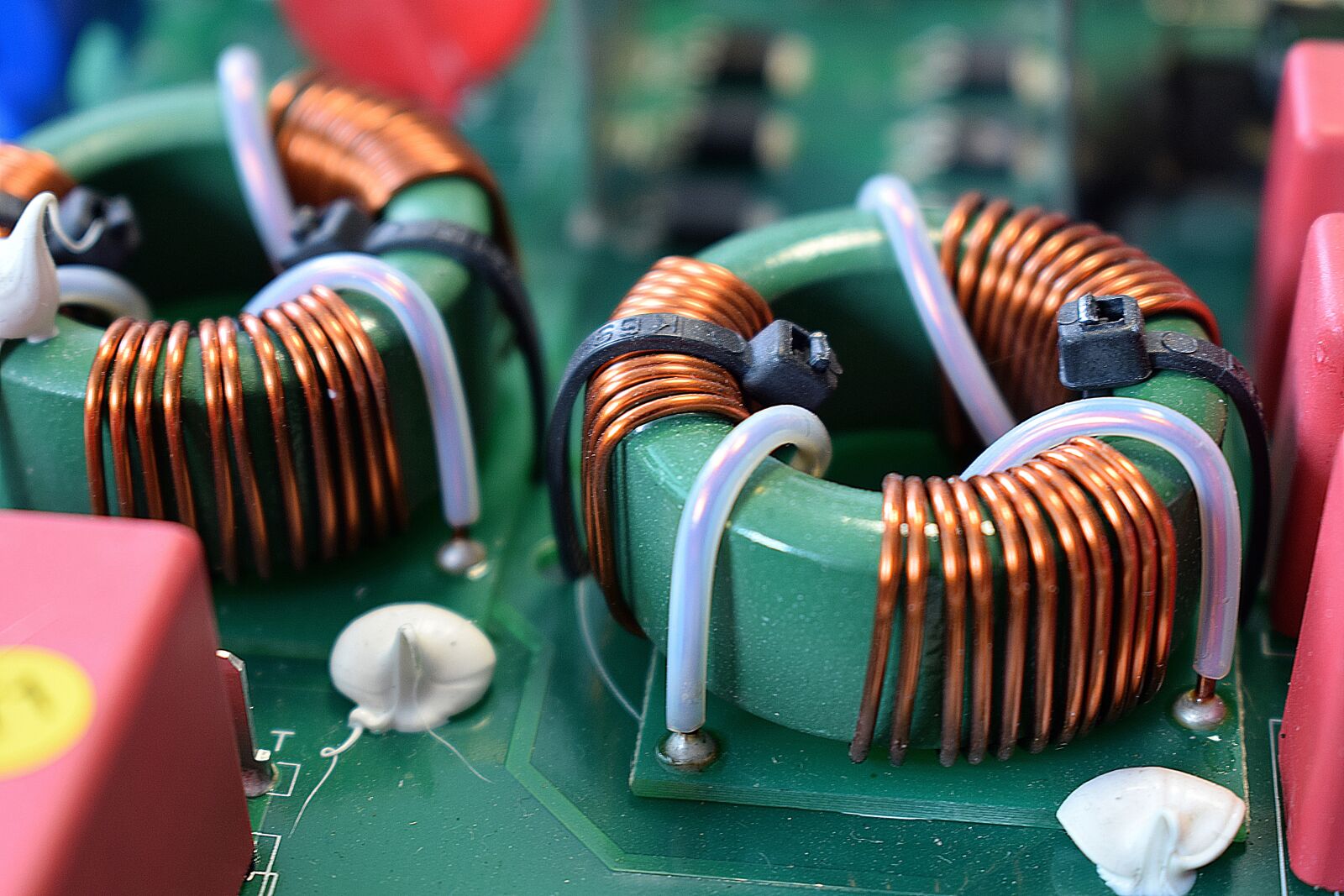 Nikon D3300 sample photo. Current, inductance, circuit photography