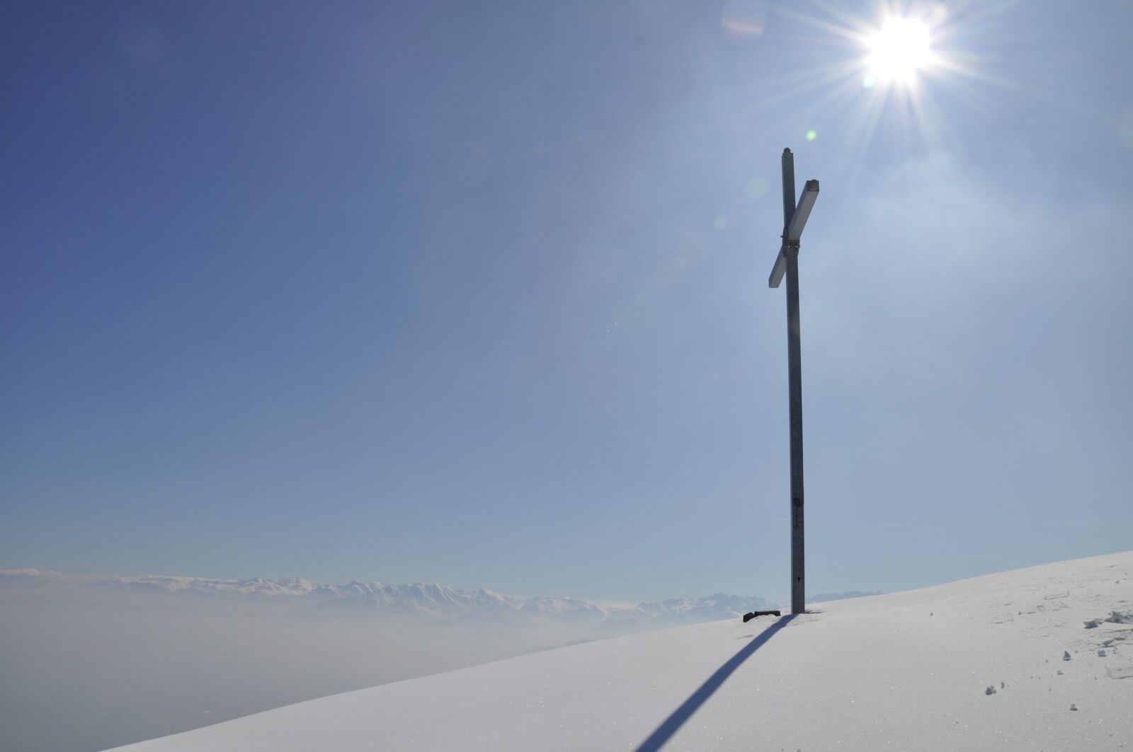 Nikon D5000 sample photo. Cross, snow, nature photography