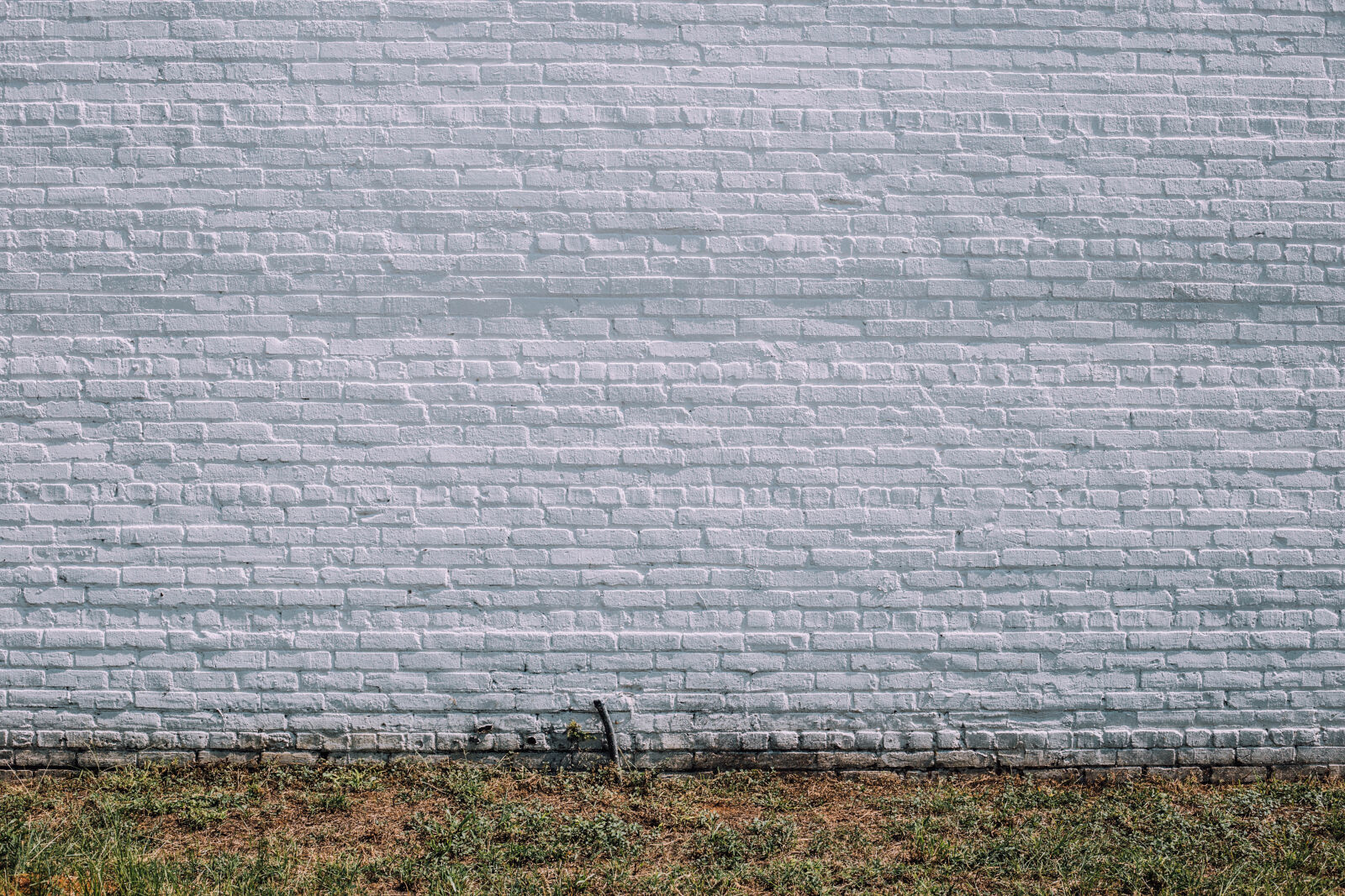 Canon EOS 6D + Canon EF 50mm F1.8 STM sample photo. Brick, bricks, rustic, white photography