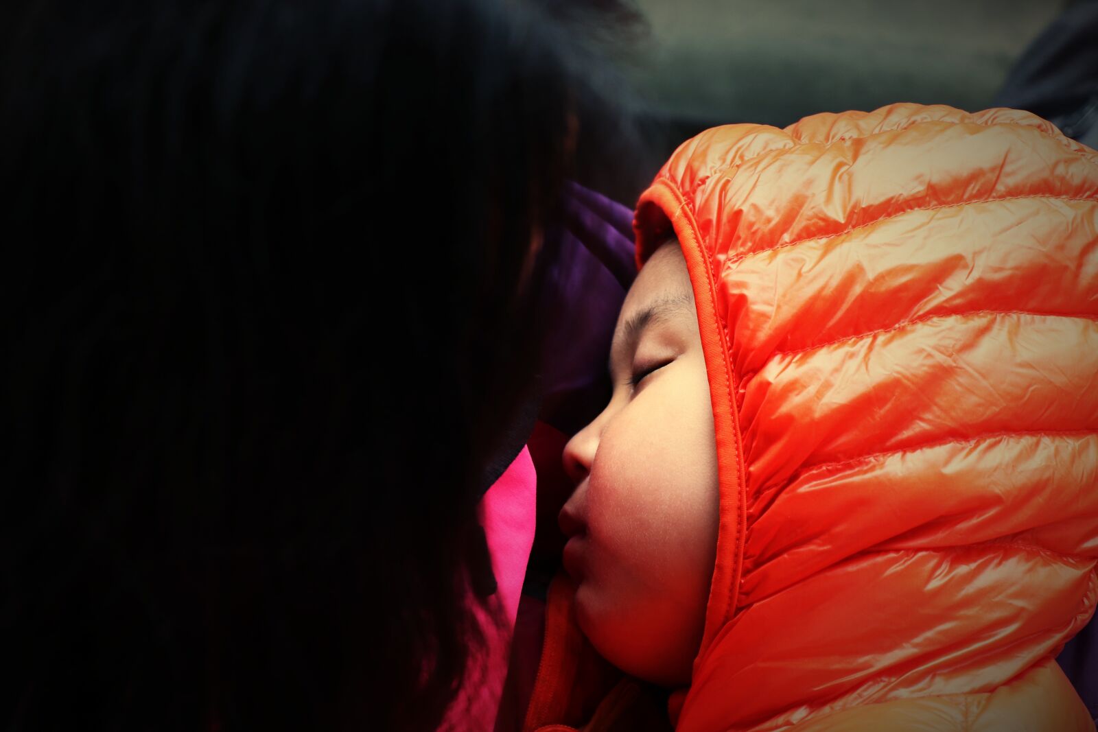 Canon EOS 77D (EOS 9000D / EOS 770D) sample photo. Arms, mother, baby photography