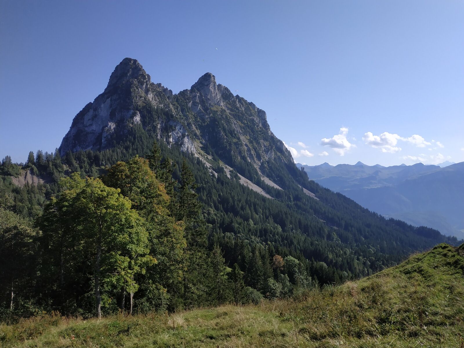 Xiaomi Redmi Note 5 sample photo. Small myths, schwyz, mountains photography