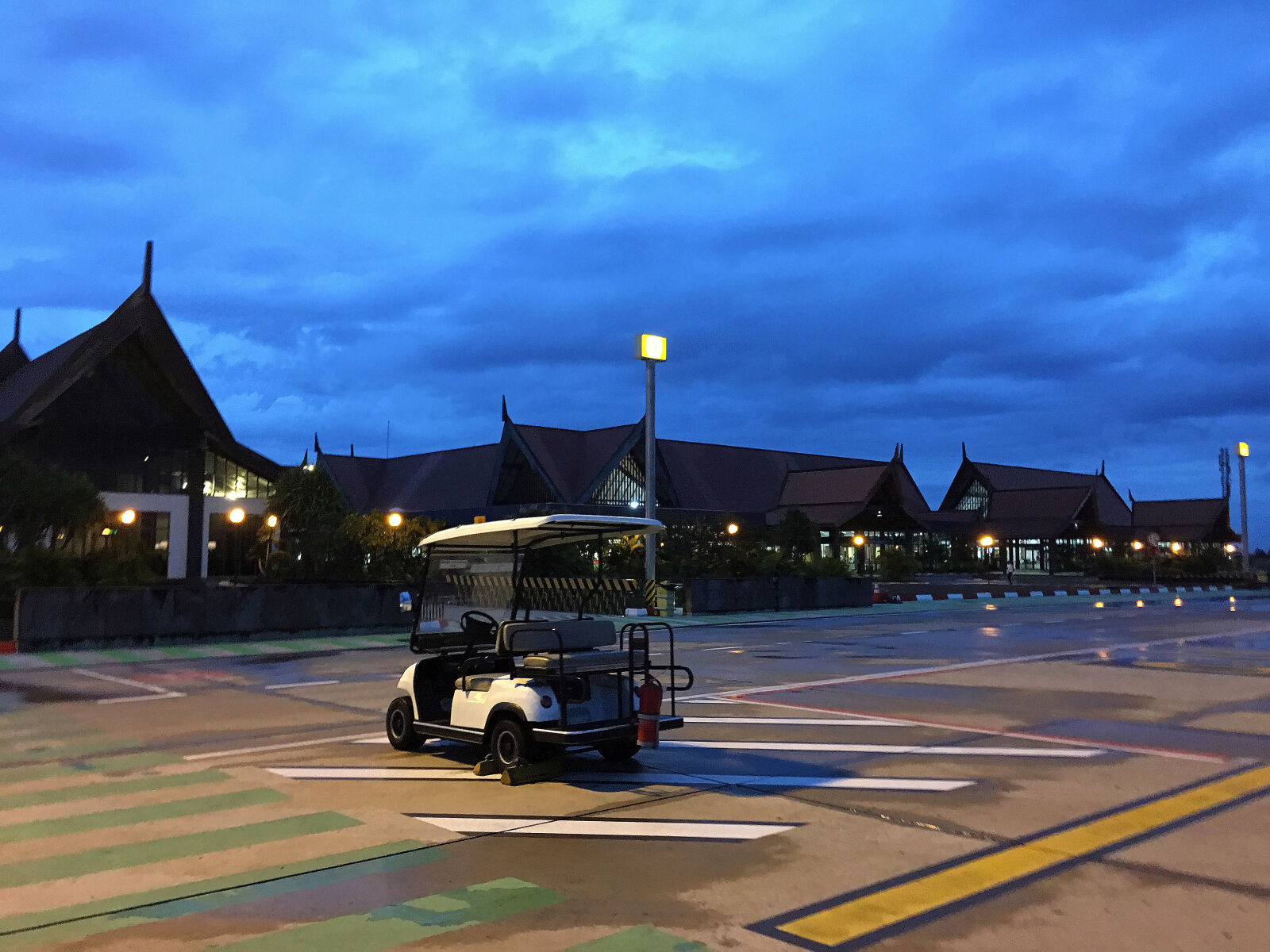iPhone 6s Plus back camera 4.15mm f/2.2 sample photo. Airfield, airport, clouds, dusk photography