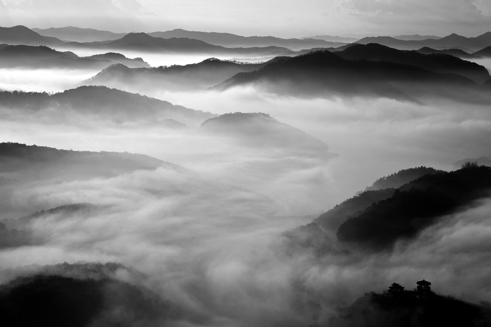 Canon EOS 5D sample photo. Cloud, hills, nature photography