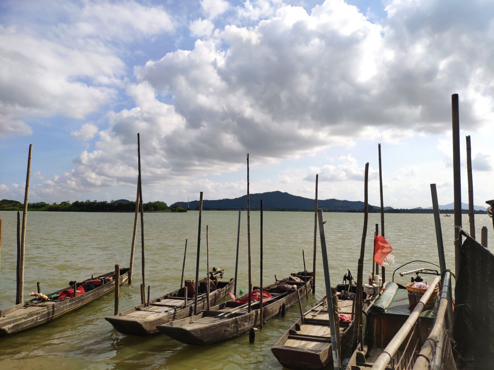 Xiaomi MI 8 sample photo. Fishing boat, sky, fisherman photography