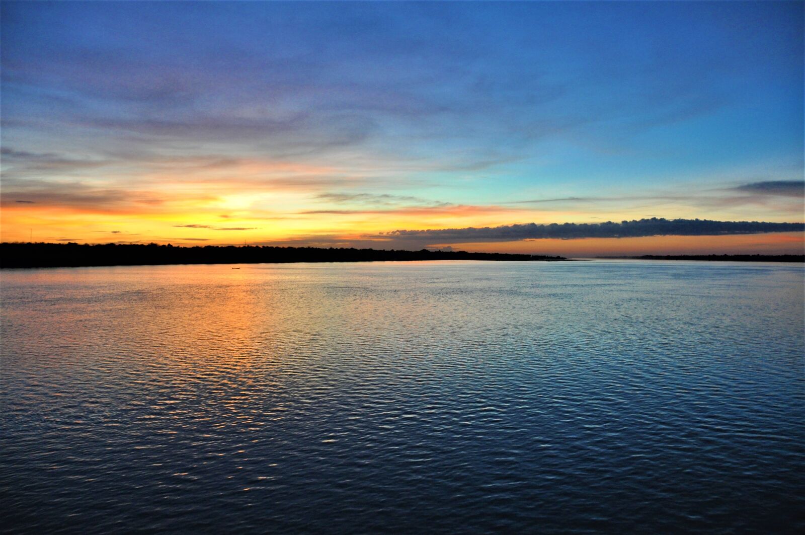 Nikon D90 sample photo. Sunset, tonle sap, lake photography