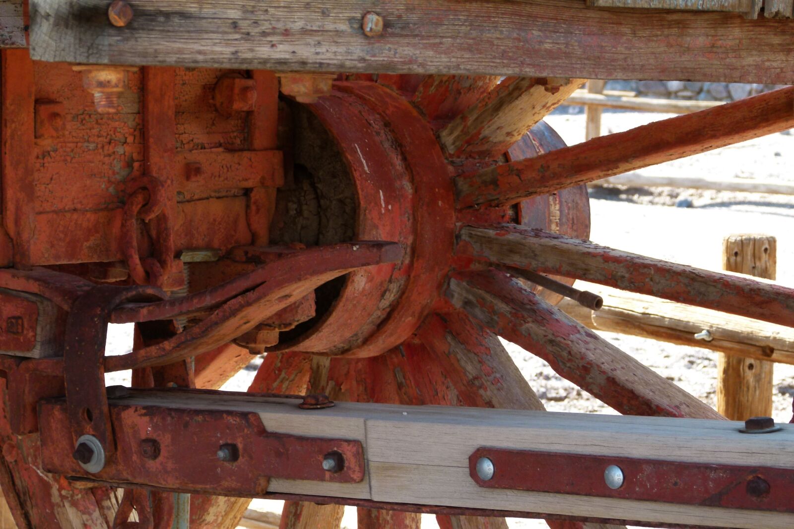 Panasonic Lumix DMC-FZ100 sample photo. Old, wooden, wagon photography