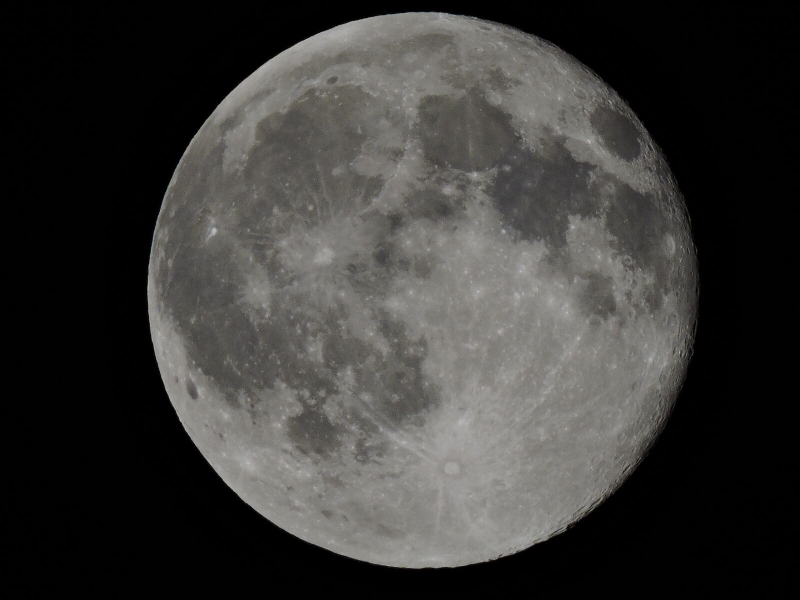 Nikon Coolpix P600 sample photo. Full moon, outer space photography