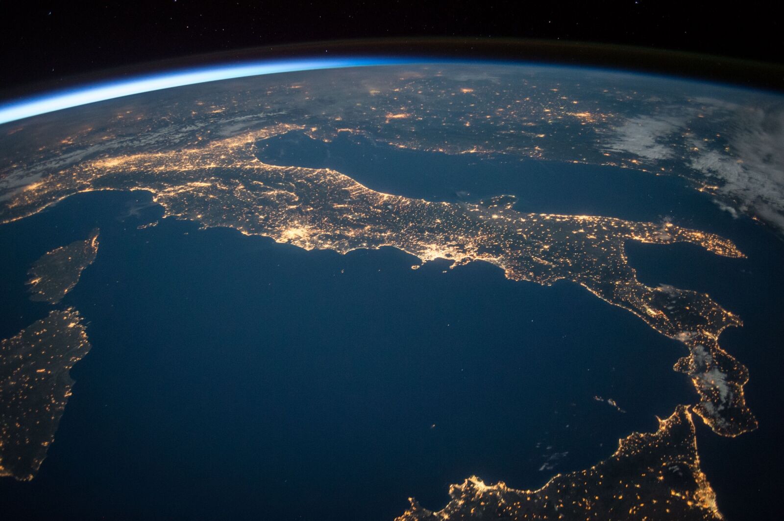 Nikon D4 sample photo. International space station, view photography