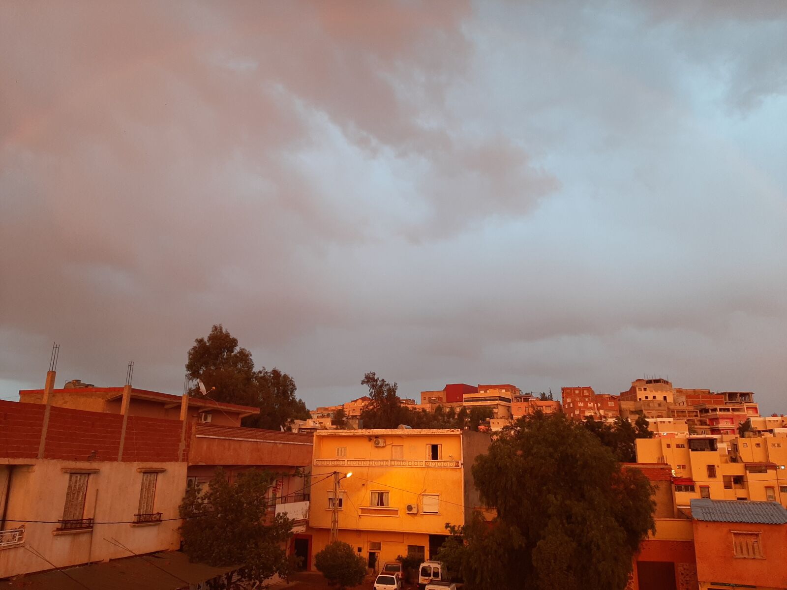 Samsung Galaxy A50 sample photo. Rain, arc, sky photography