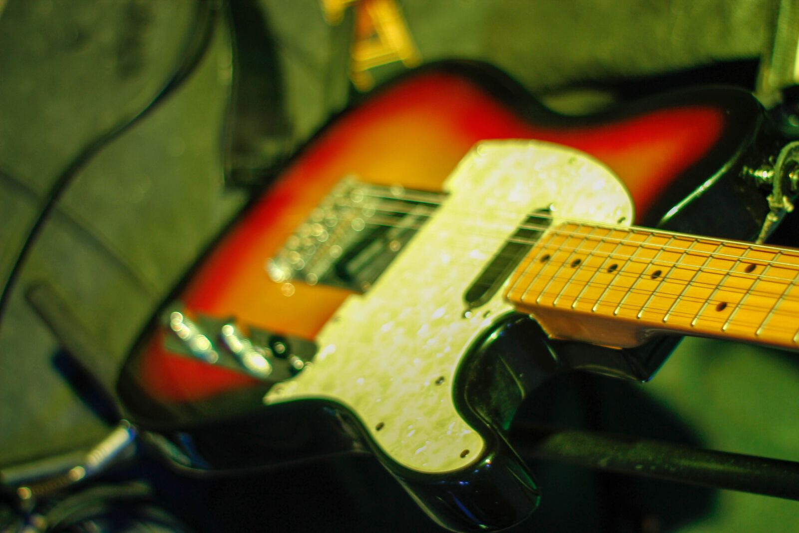 Canon EOS 1300D (EOS Rebel T6 / EOS Kiss X80) sample photo. Guitar, music, telecaster photography