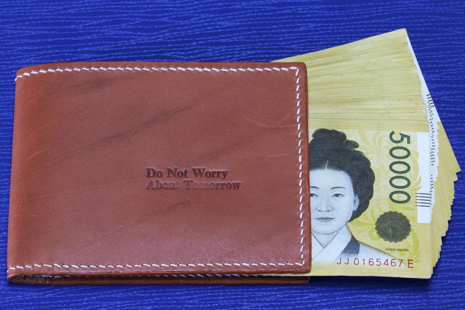 Canon EOS 750D (EOS Rebel T6i / EOS Kiss X8i) sample photo. Don, money, currency photography