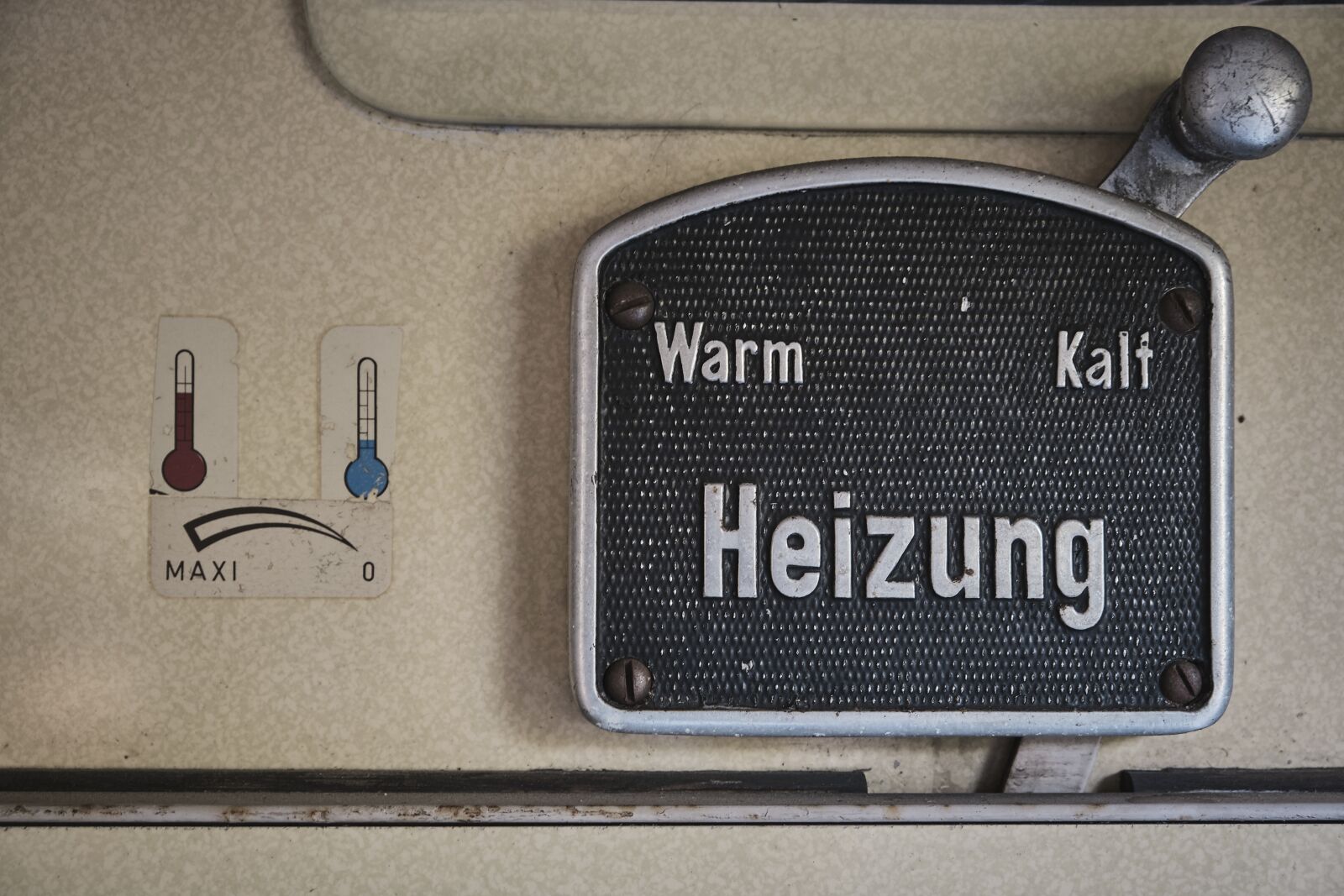 Fujifilm XF 18-55mm F2.8-4 R LM OIS sample photo. Heating, warm, air conditioning photography