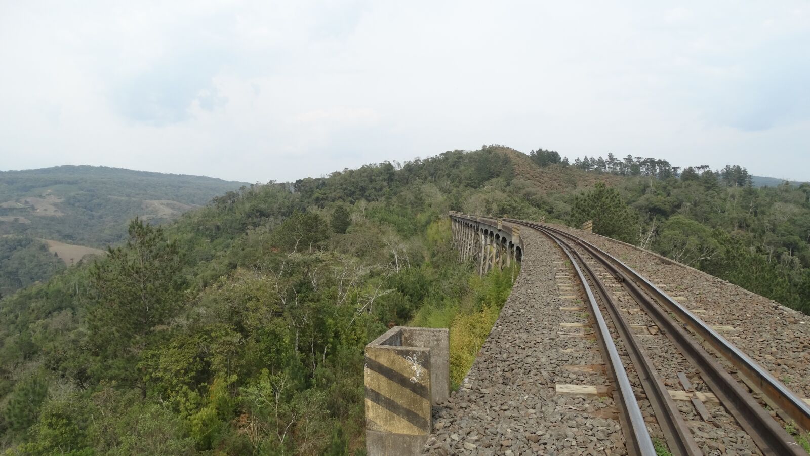 Sony Cyber-shot DSC-HX300 sample photo. Train, rails, landscape photography