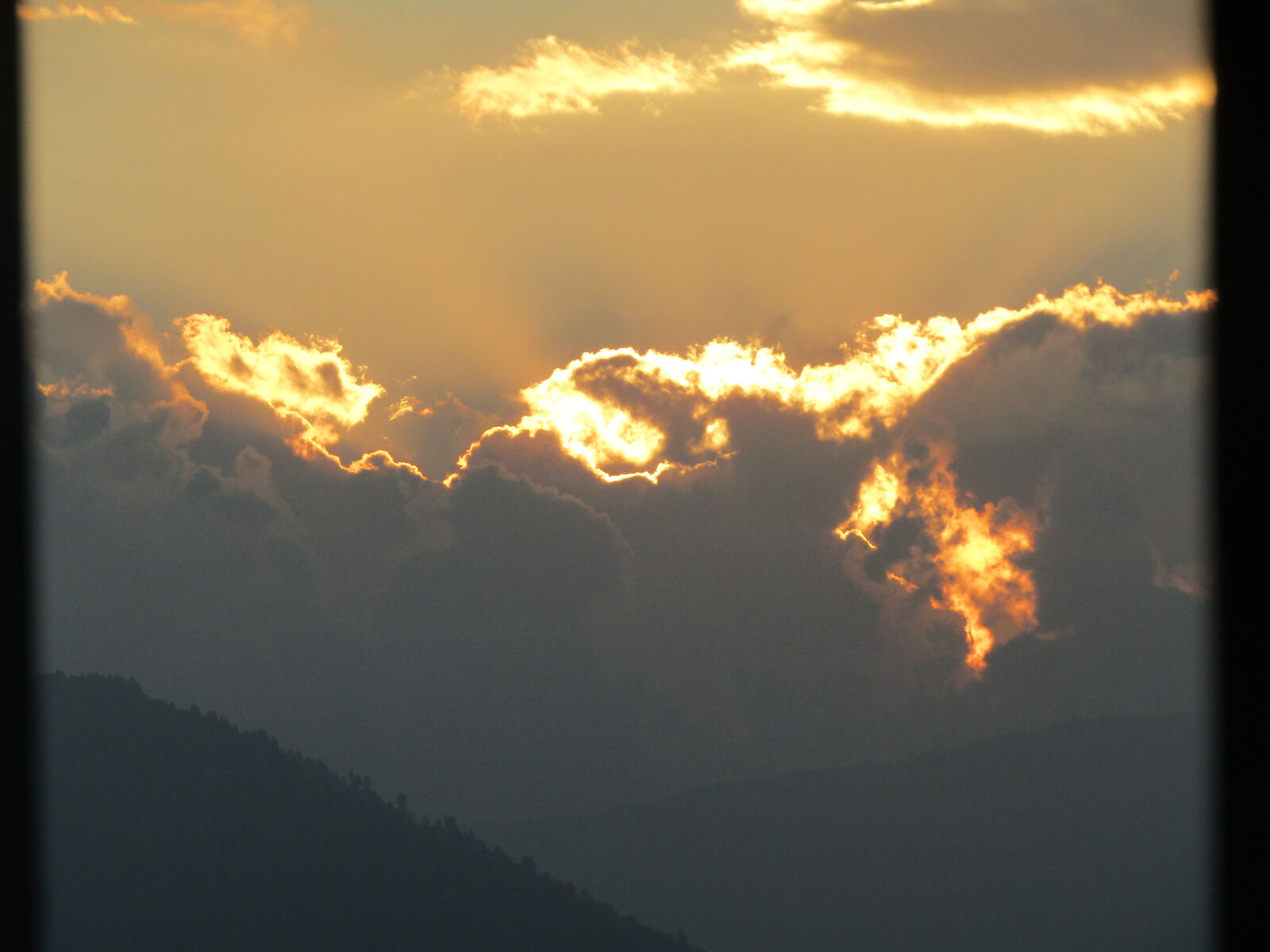 Canon PowerShot SX410 IS sample photo. Scenic, view, of, mountains photography