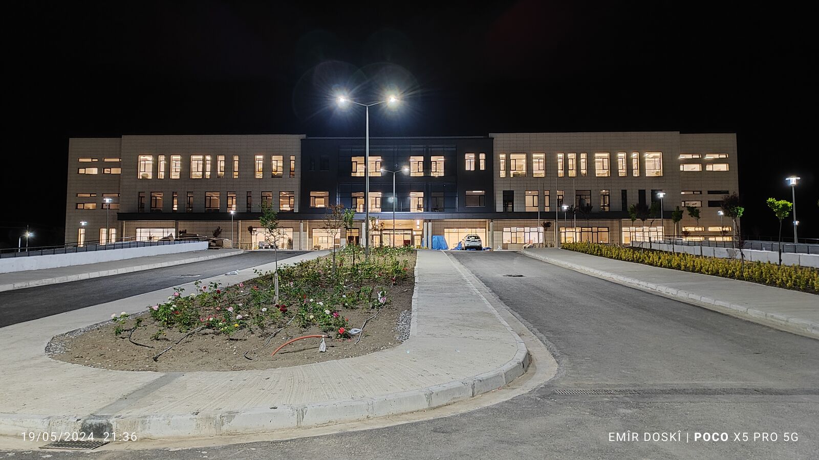 Xiaomi 22101320G sample photo. نەخوشخانا هێتیتێ ل شێلادزێ photography
