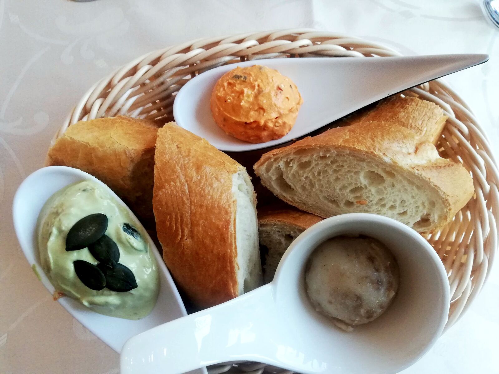 HUAWEI RNE-L21 sample photo. Bread, spread, starter photography