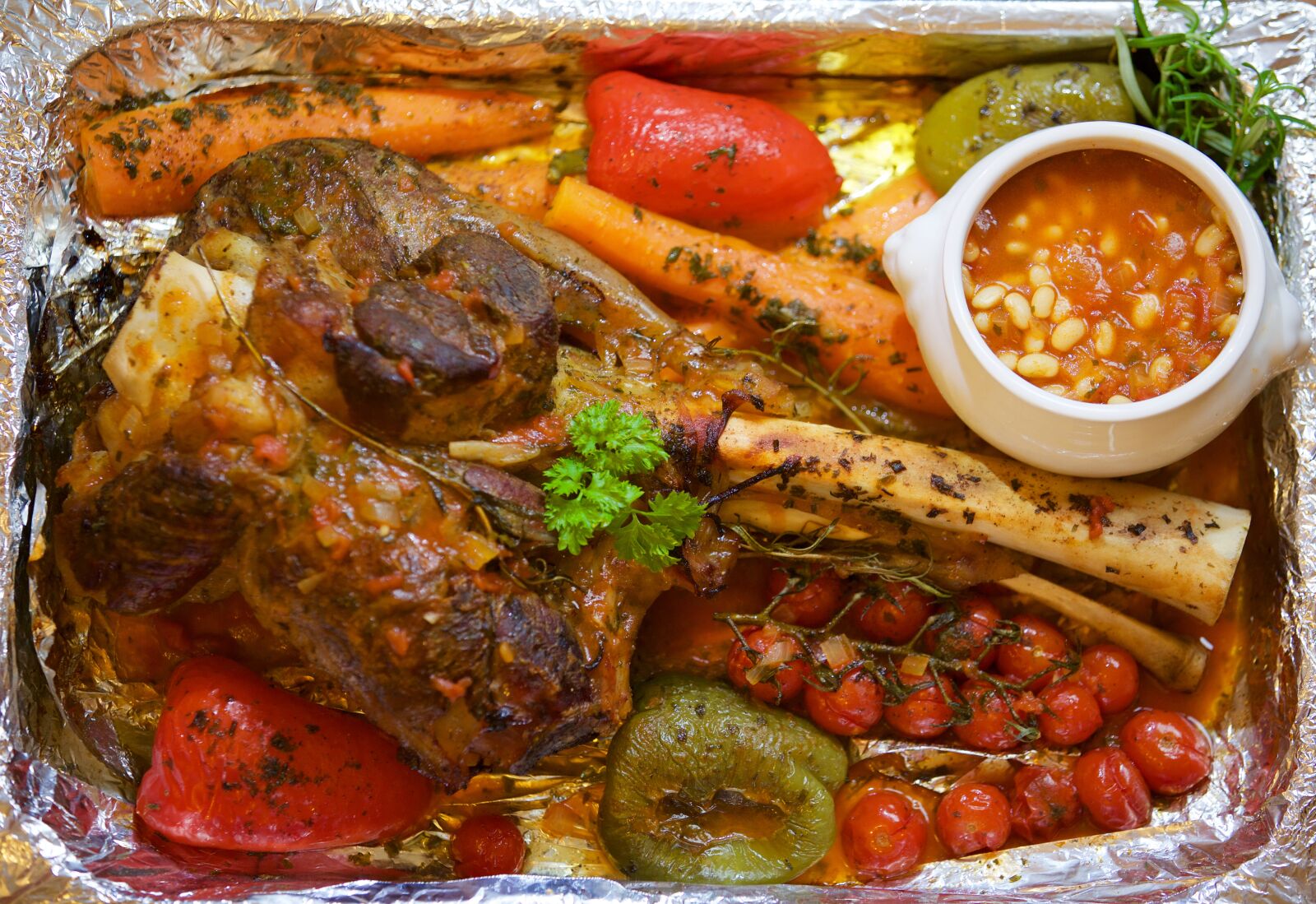 Canon EOS 5D Mark III sample photo. Tjena-kitchen, roast leg of photography