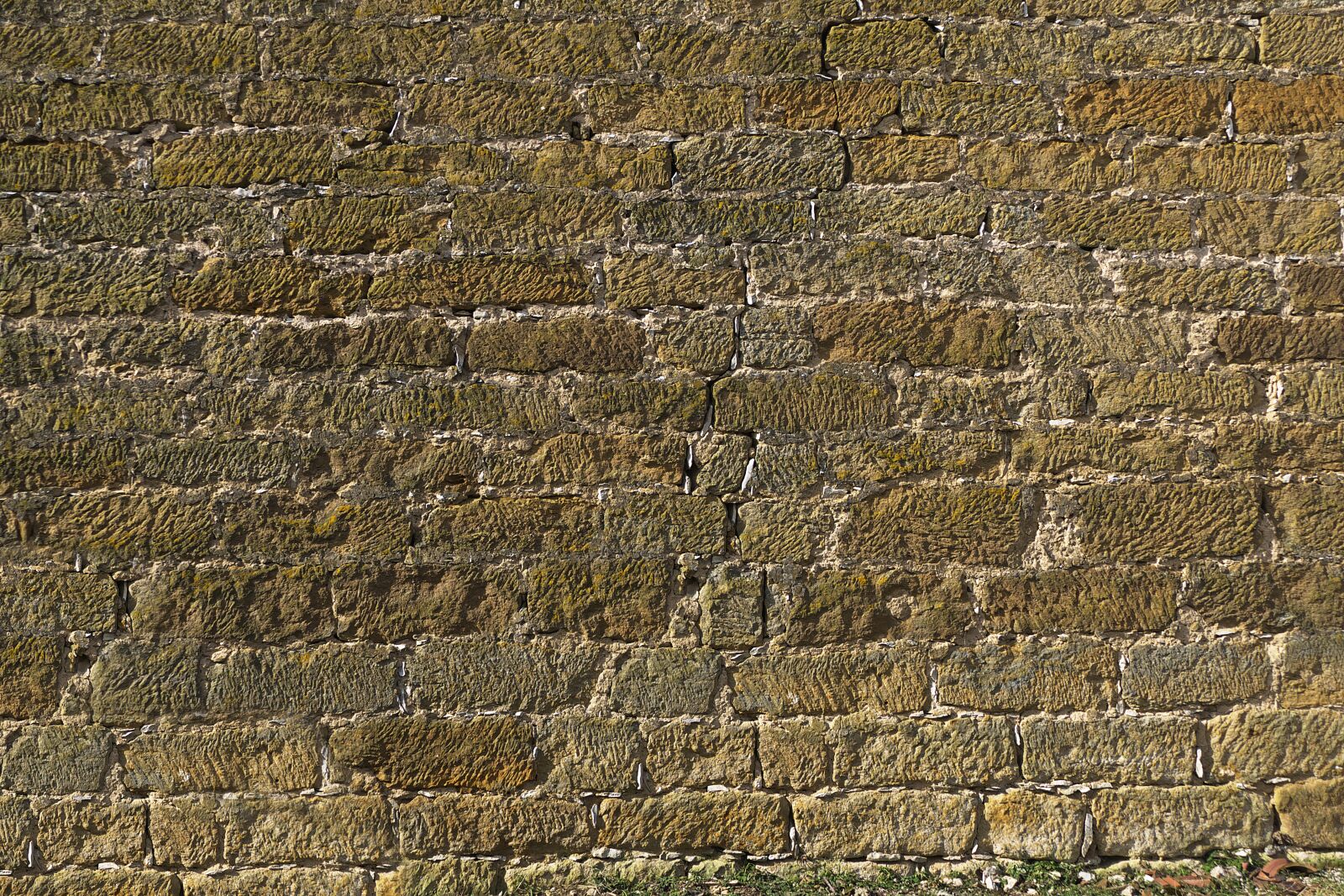 Panasonic Lumix DMC-FZ1000 sample photo. Sand stone, stone wall photography