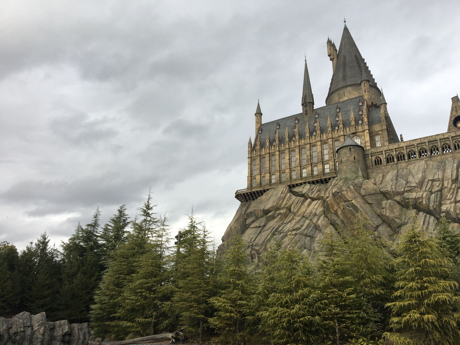 Apple iPhone 6s sample photo. Hogwart, universal studios, castle photography