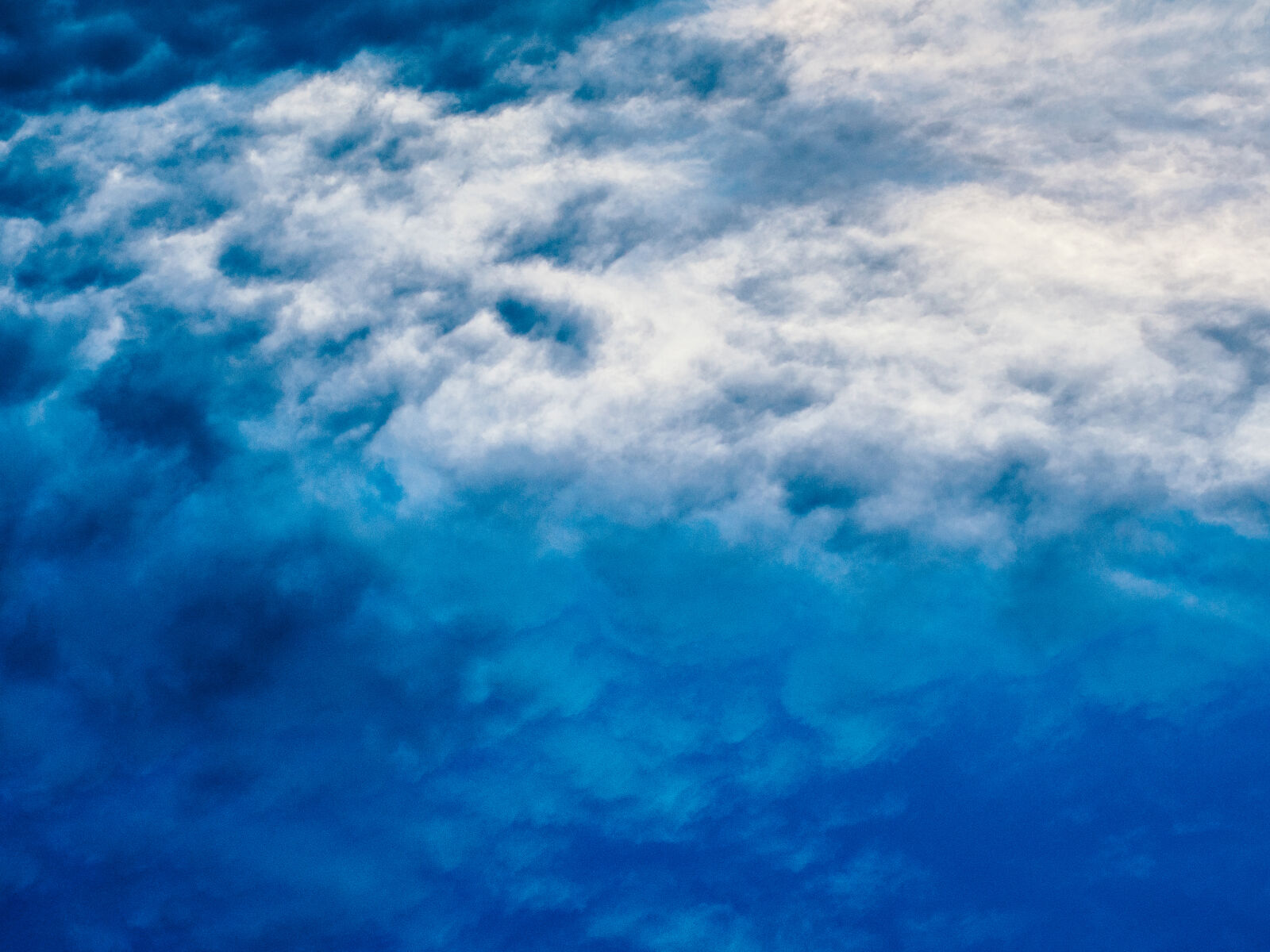 Olympus OM-D E-M5 sample photo. Blue, clouds, nature, outdoors photography