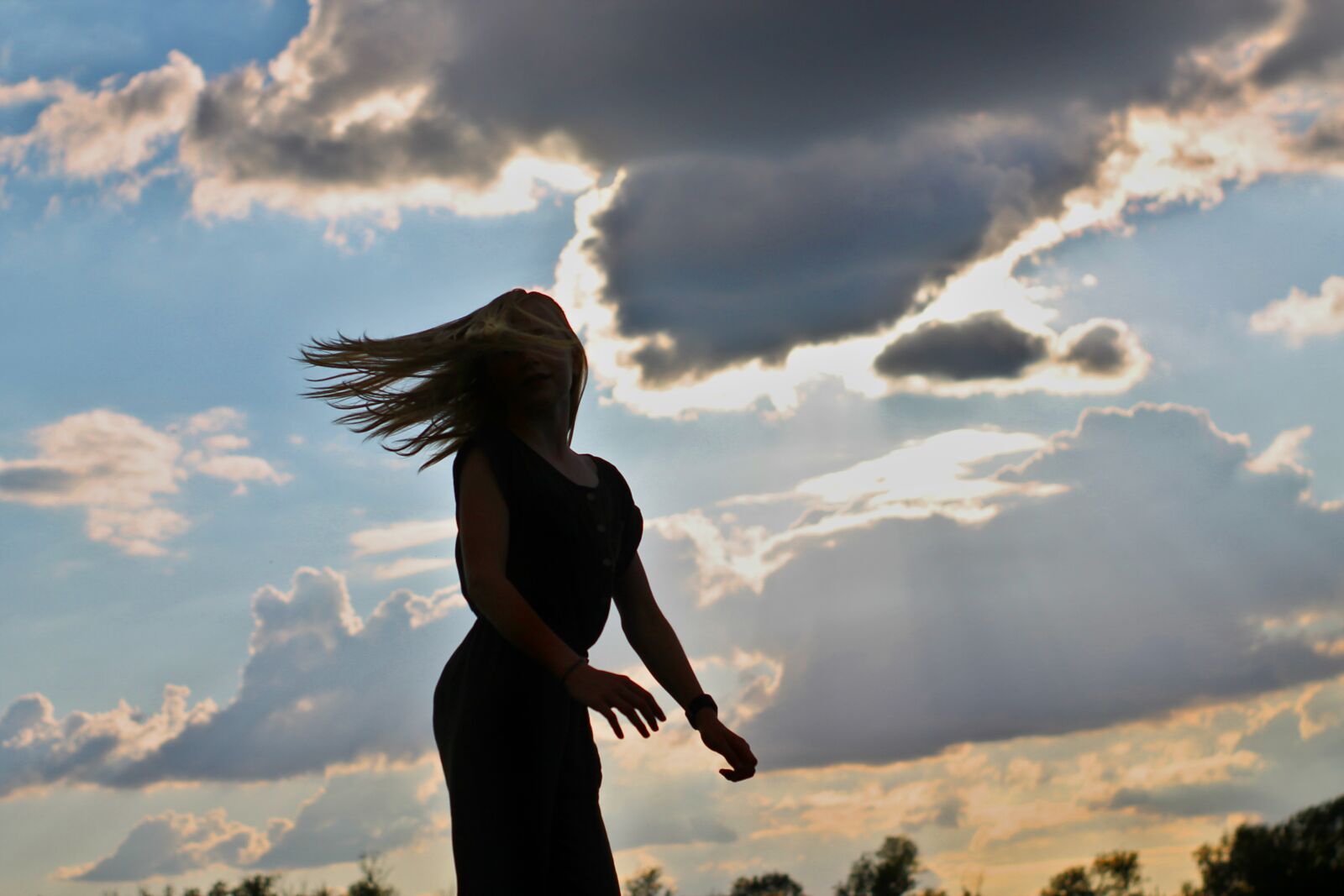 Canon EOS 1100D (EOS Rebel T3 / EOS Kiss X50) sample photo. Girl, dance, sun photography