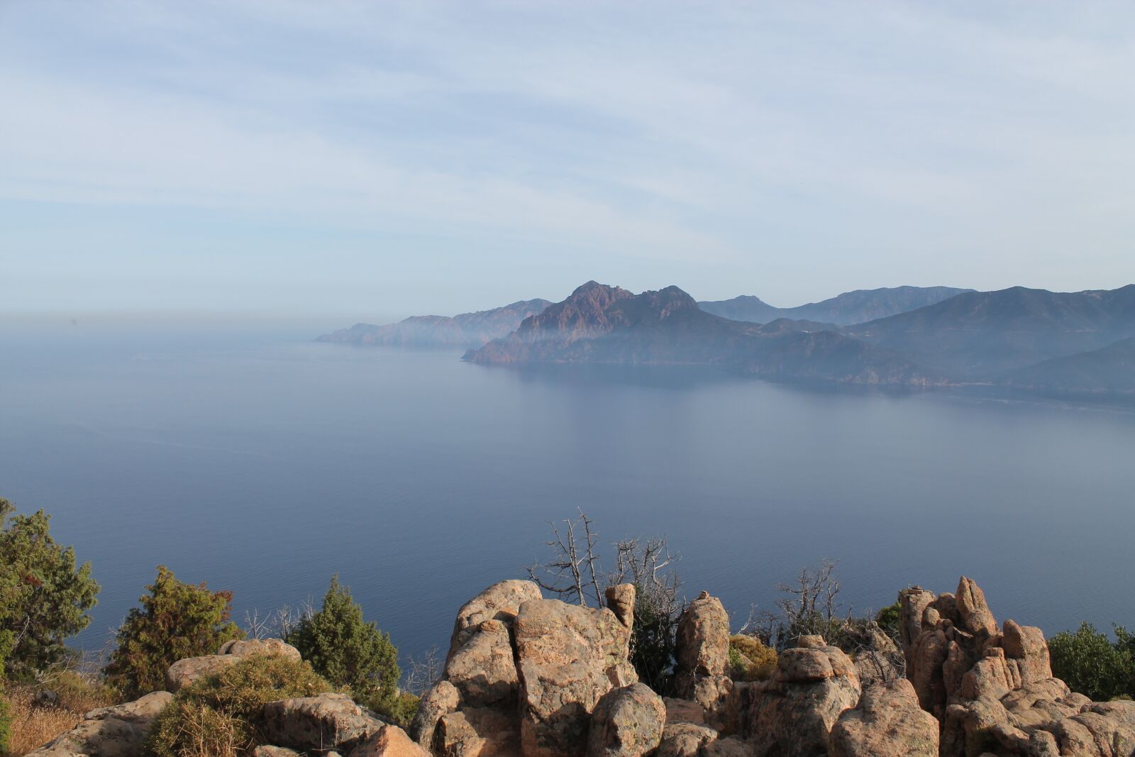 Canon EOS 1100D (EOS Rebel T3 / EOS Kiss X50) sample photo. Piana, port, corsican photography