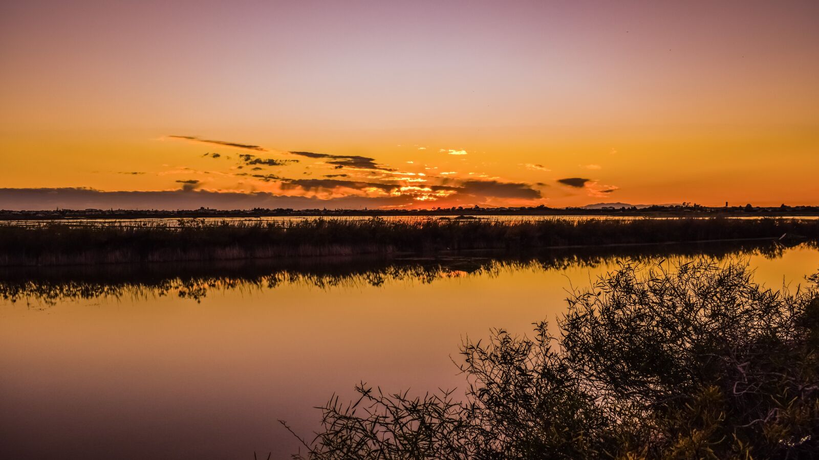 Nikon D3300 sample photo. Sunset, seasonal lake, lake photography
