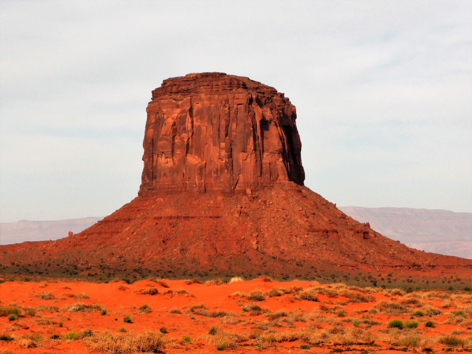Panasonic Lumix DMC-ZS30 (Lumix DMC-TZ40) sample photo. Nature, monument valley, red photography