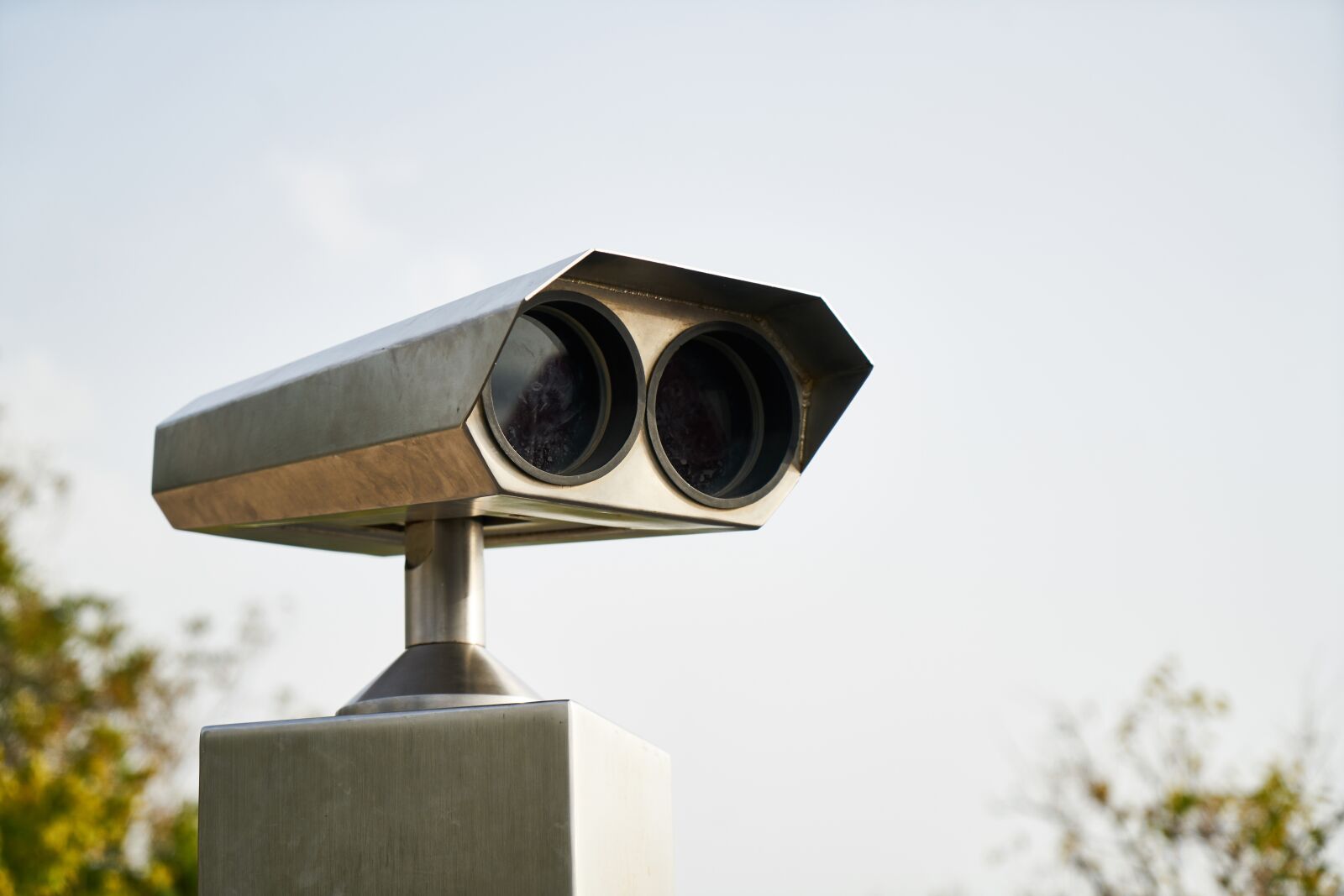 Sony a7R II sample photo. Binoculars, observation, metal photography