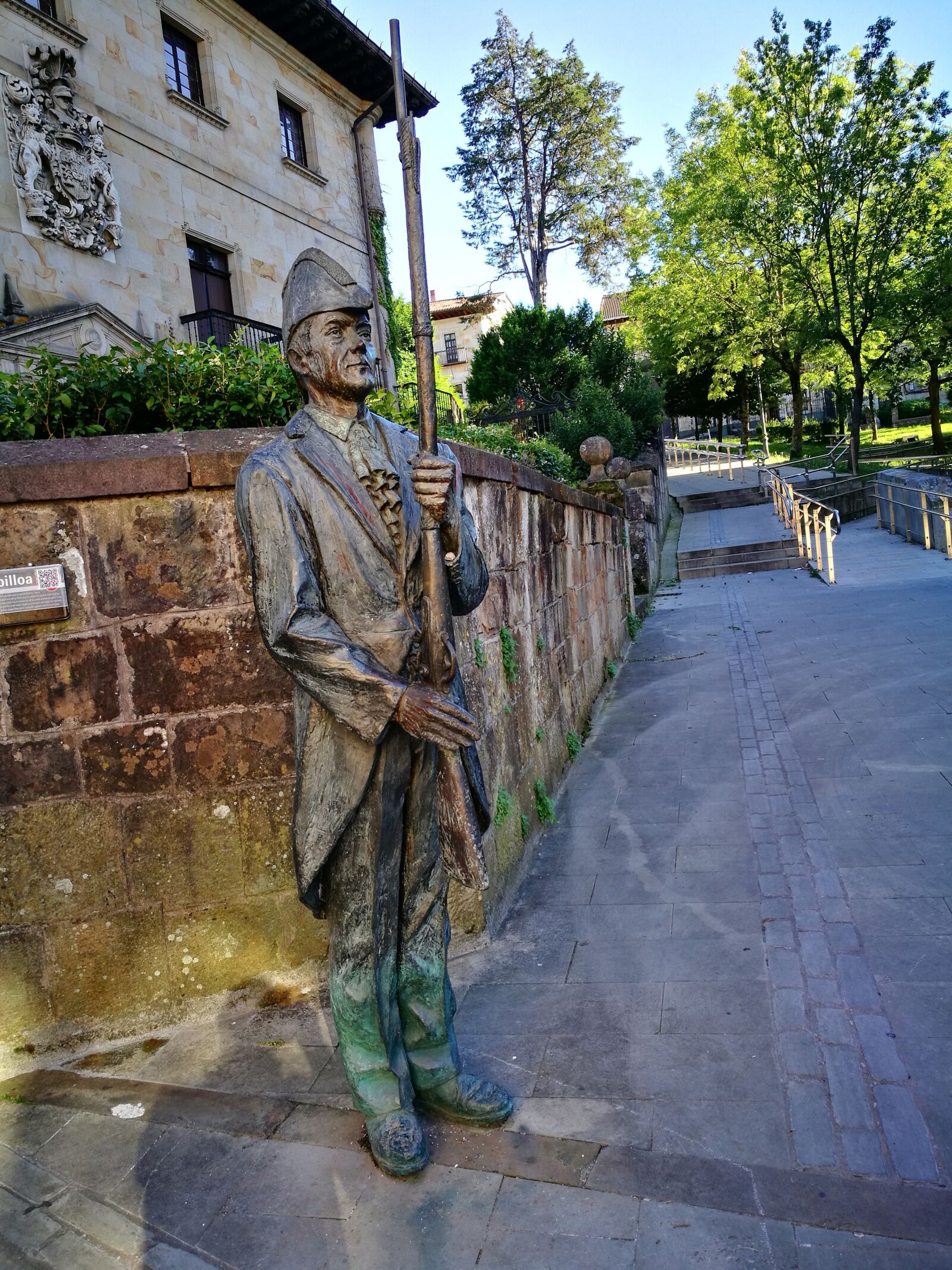 HUAWEI P9 sample photo. Statue, sculpture, monument photography