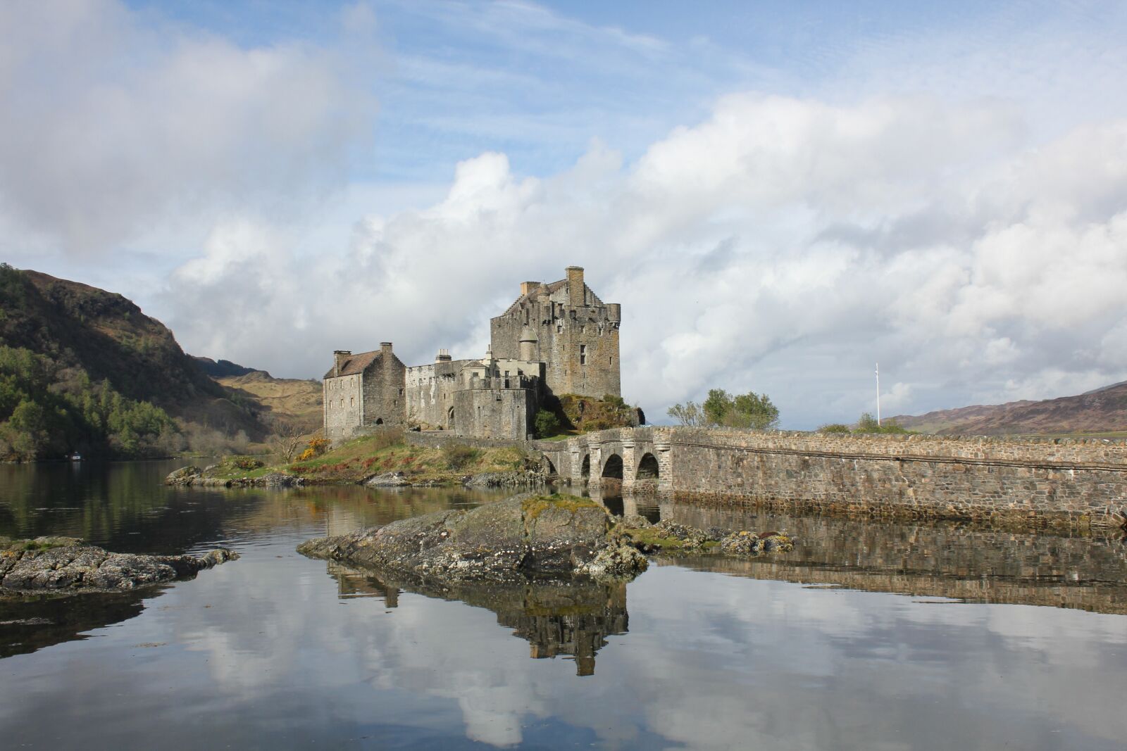 Canon EOS 550D (EOS Rebel T2i / EOS Kiss X4) sample photo. Reflection, scotland, c photography