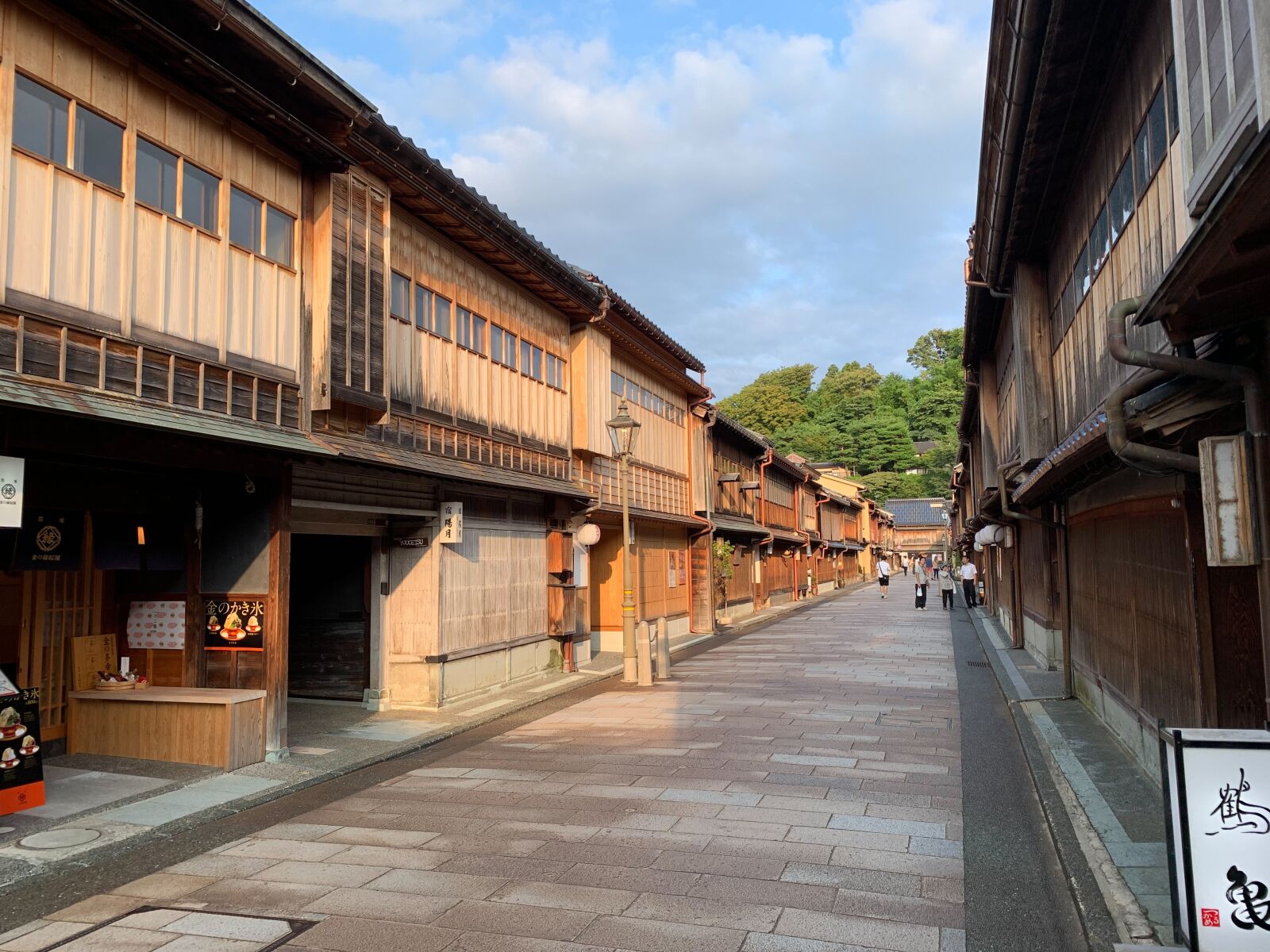 Apple iPhone XR sample photo. Japan, historically, houses photography