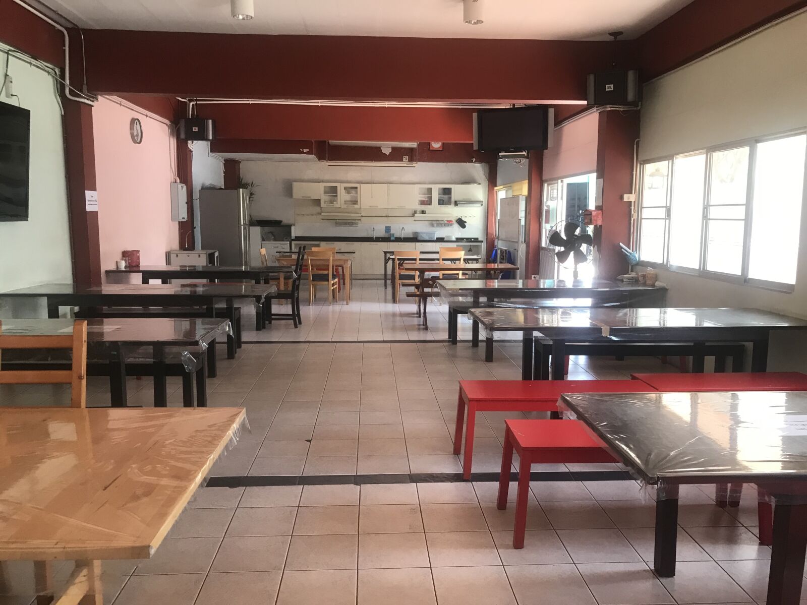 Apple iPhone 7 Plus sample photo. Canteen, hot, old photography