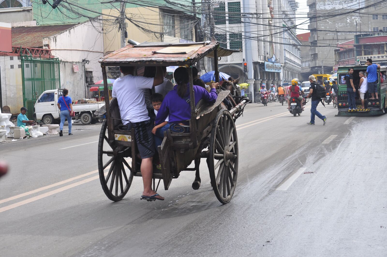 Nikon D5000 sample photo. Tartanilla, horse ride, carriage photography
