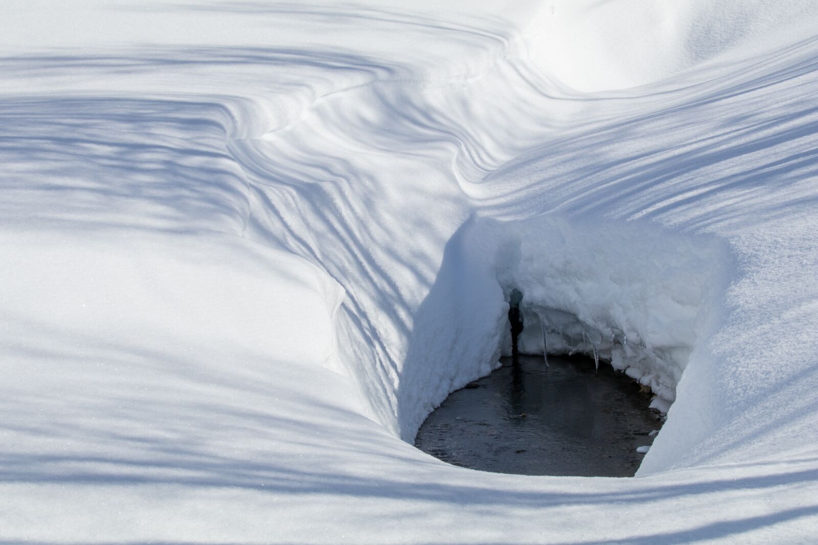 Canon EOS 80D + Canon EF 70-200mm F4L IS USM sample photo. Winter, snow, hemavan photography