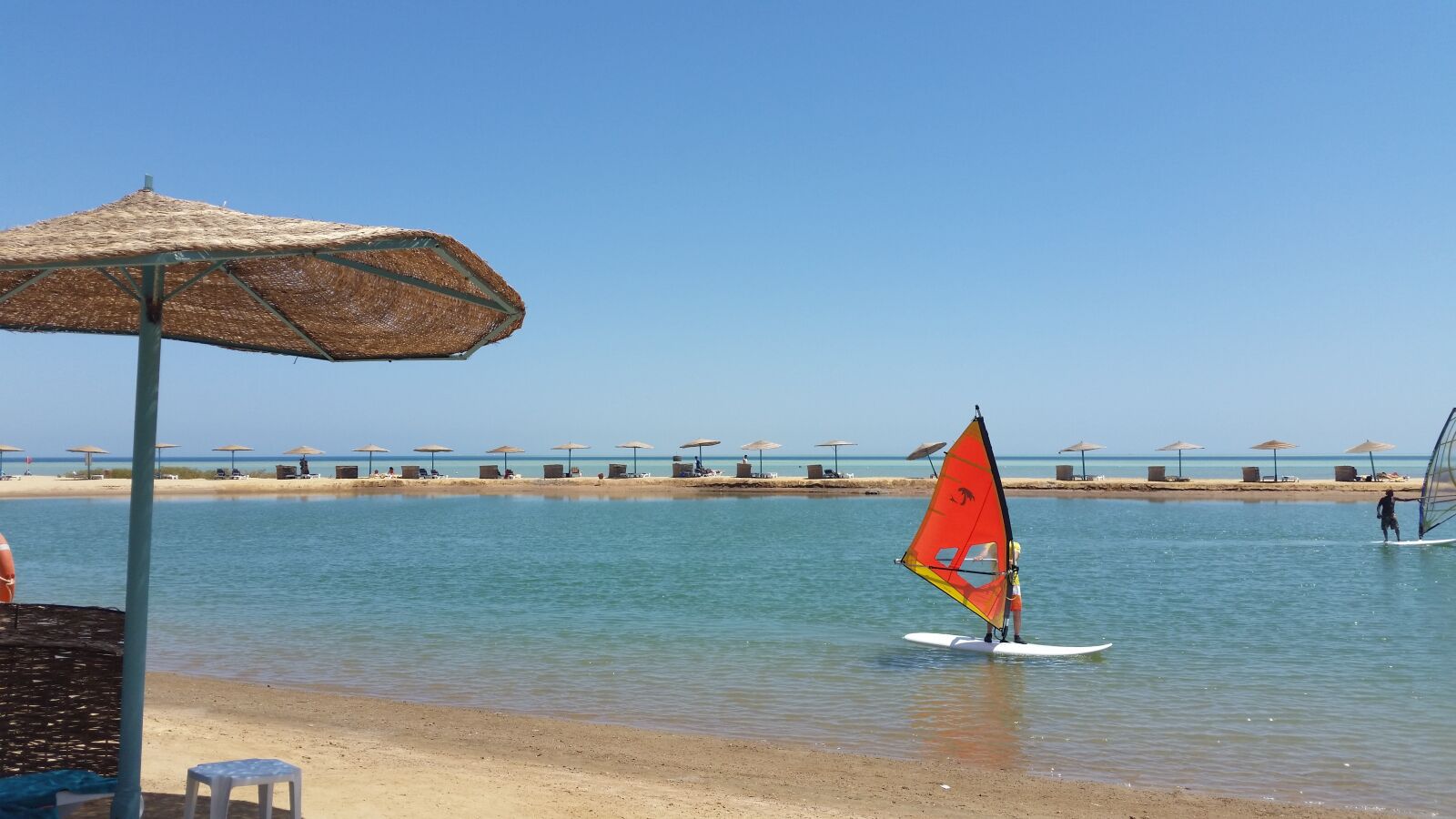 Samsung Galaxy S5 sample photo. Beach, el gouna, red photography