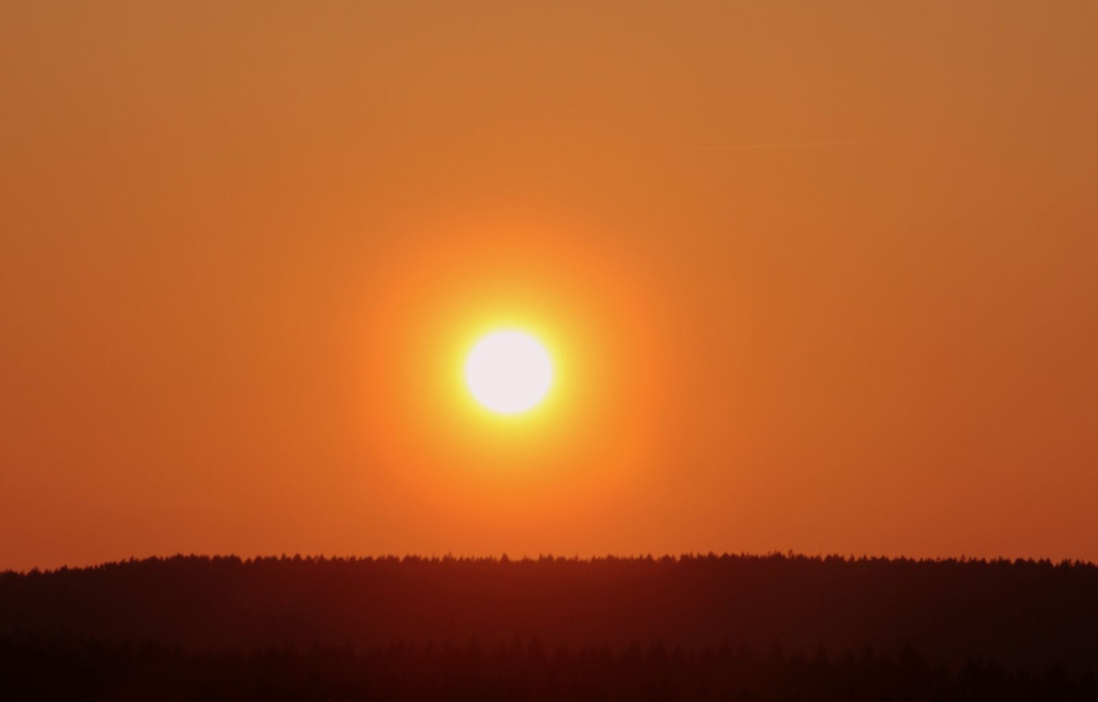 Canon EOS 650D (EOS Rebel T4i / EOS Kiss X6i) sample photo. Sunset, sun, evening sky photography