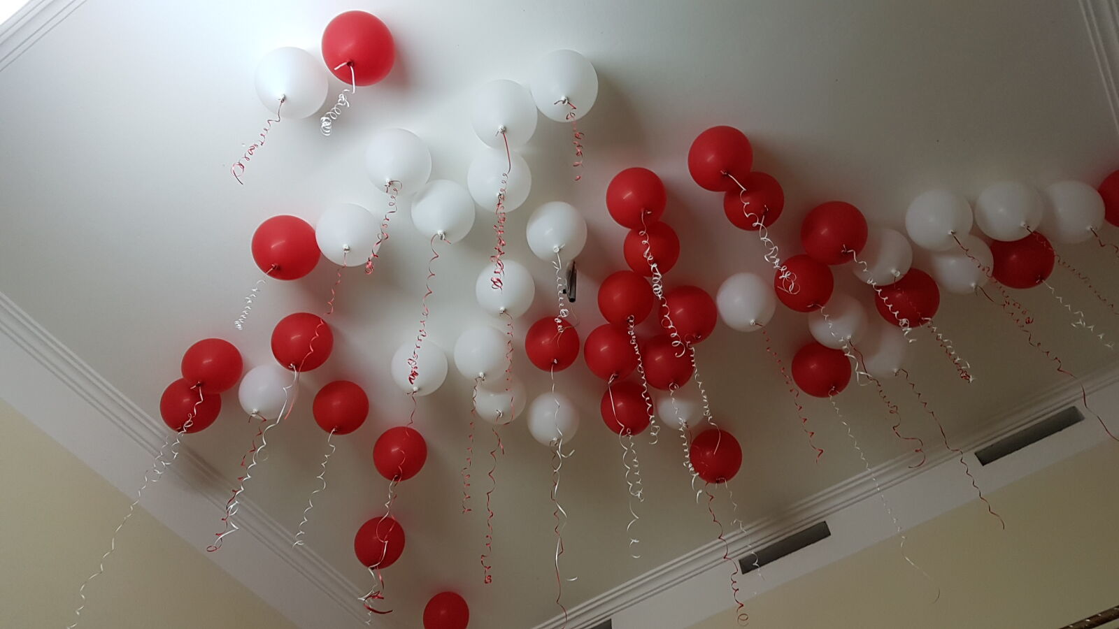 Samsung Galaxy S7 Edge sample photo. Flying, balloons photography