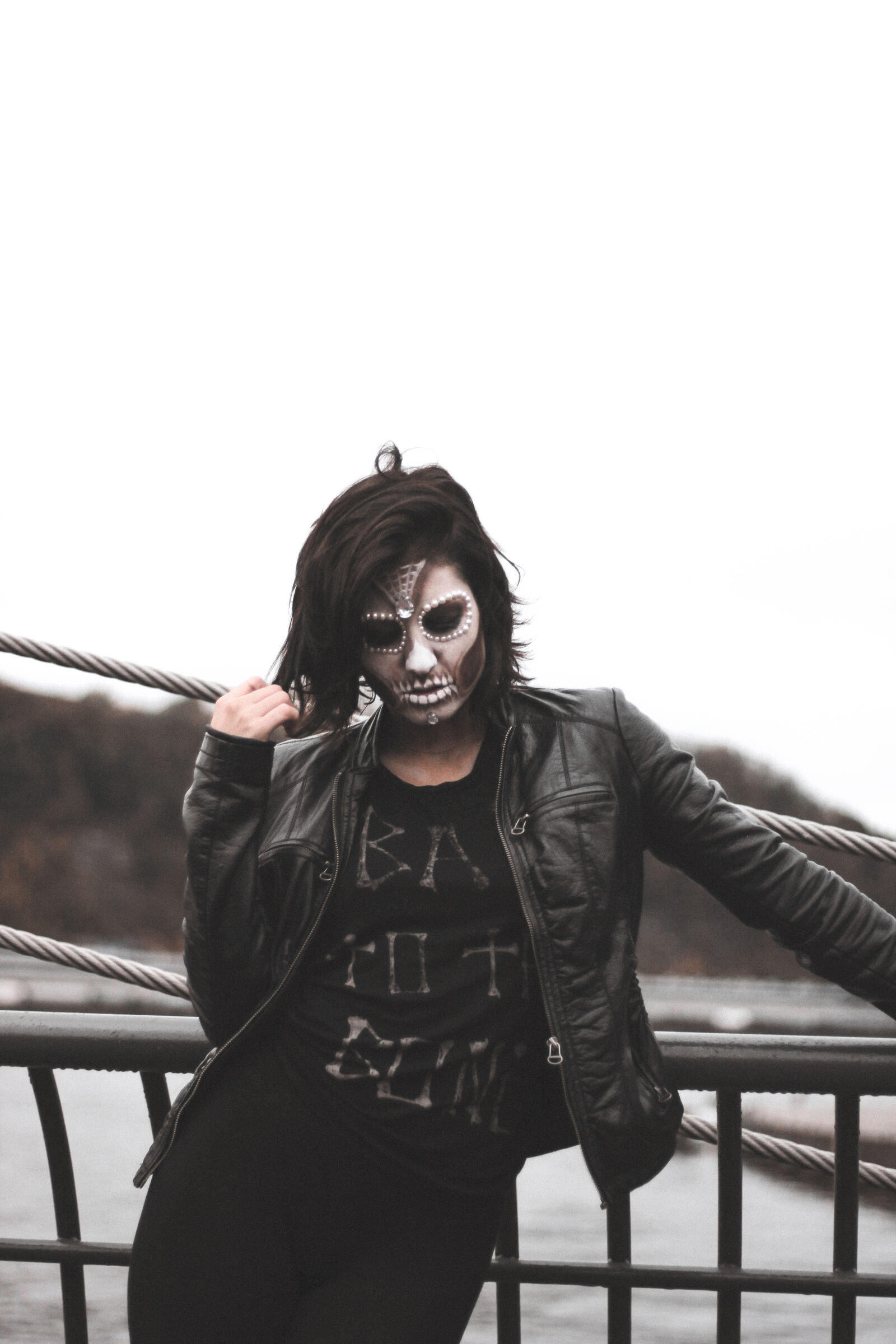 Canon EF 50mm F1.8 II sample photo. Woman, wearing, gray, halloween photography
