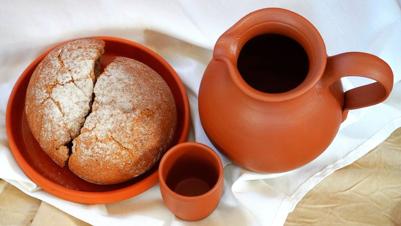 Sony E PZ 18-105mm F4 G OSS sample photo. Bread, wine, last supper photography