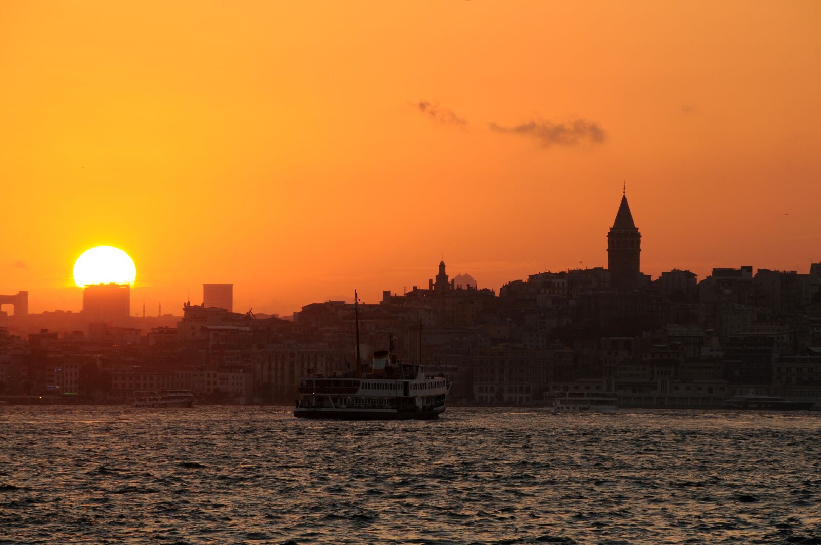 Nikon D300 sample photo. Istanbul, sunset, marine photography