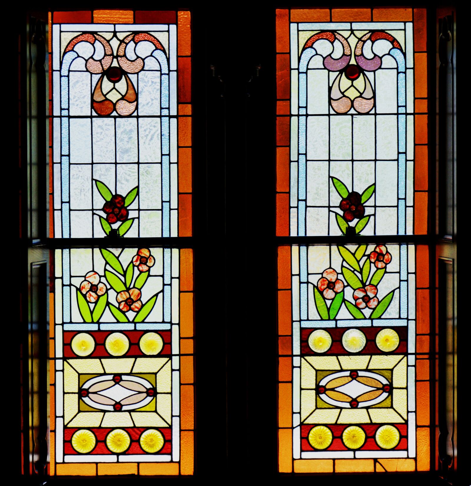 Nikon D3200 sample photo. Glass art, window, temple photography