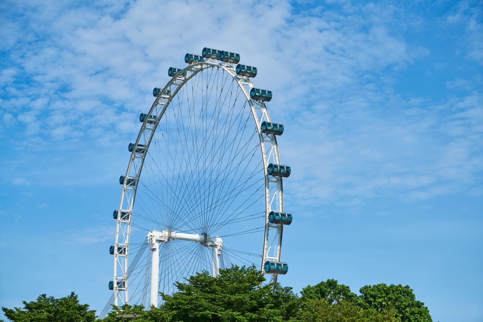 Sony a7R II sample photo. Ferris wheel, entertainment, blue photography