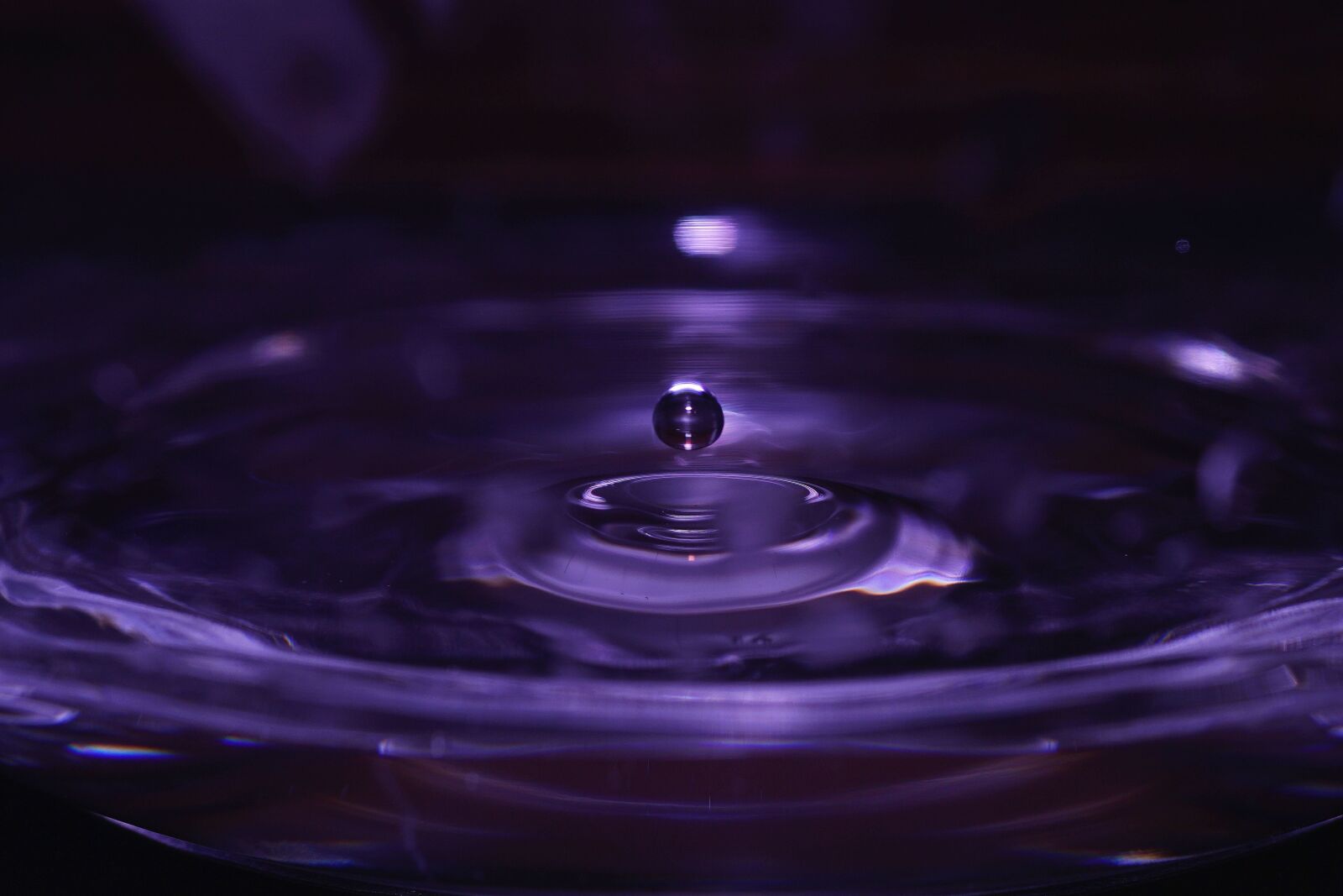 Sony DT 30mm F2.8 Macro SAM sample photo. Water, droplet, wet, abstract photography