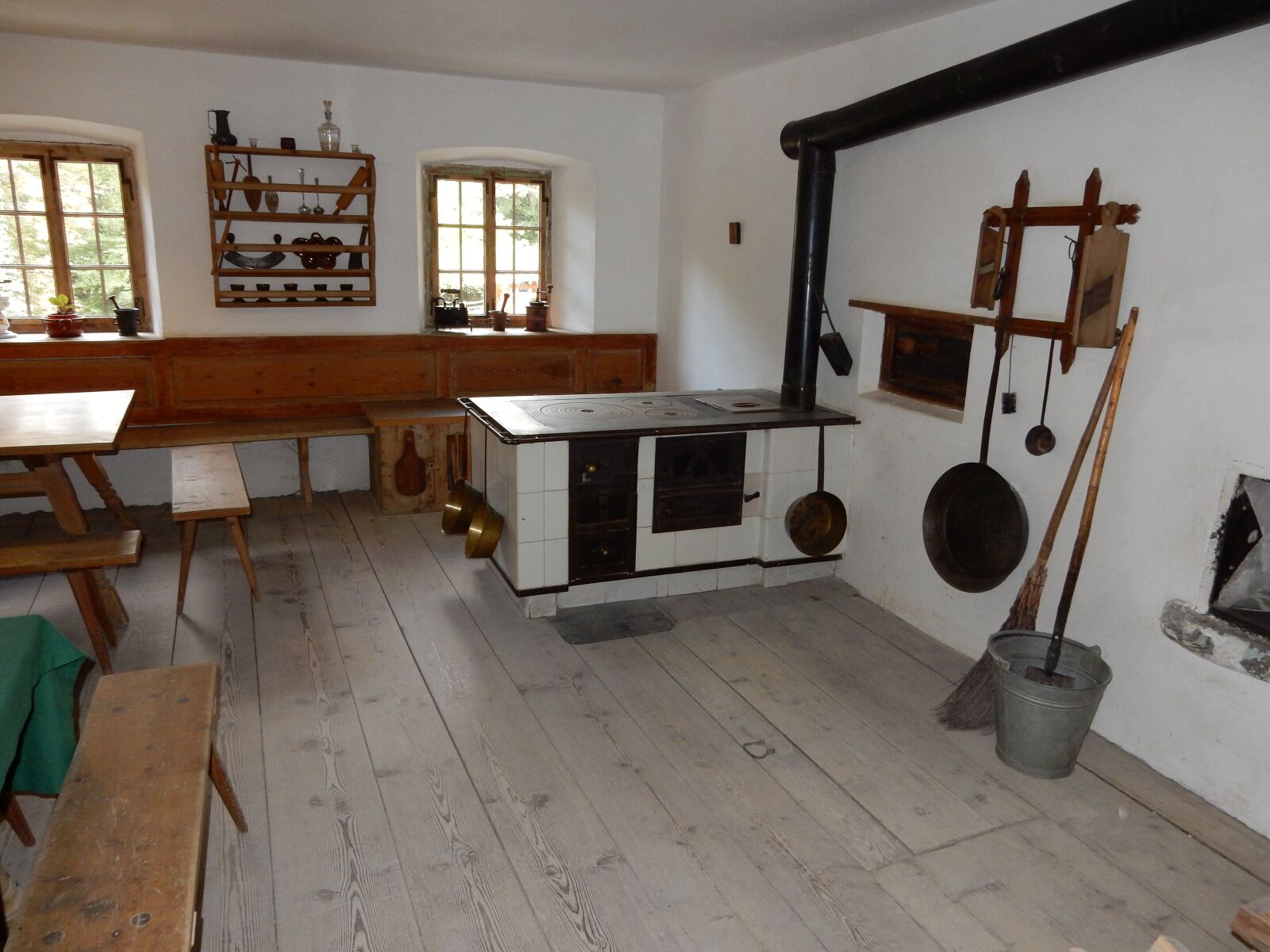 Nikon Coolpix S9900 sample photo. Kitchen, farmer kitchen, wood photography