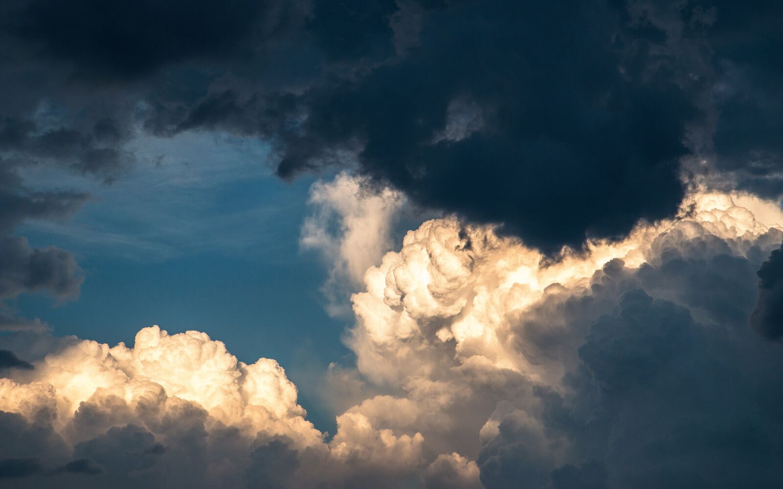 Canon EOS 70D sample photo. Clouds, sky, weather photography