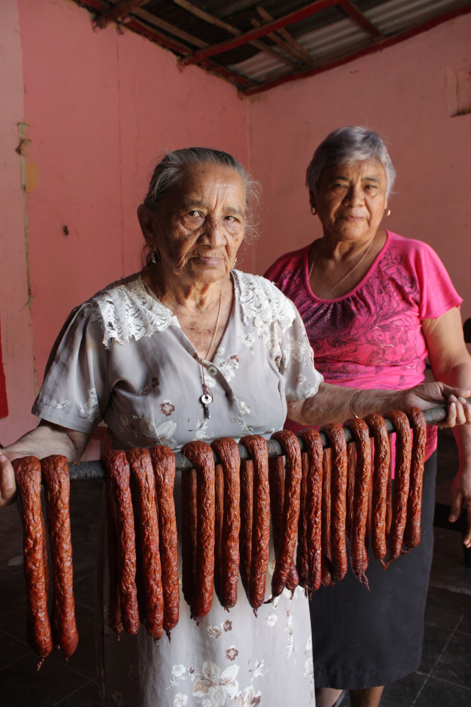 Canon EOS 450D (EOS Rebel XSi / EOS Kiss X2) sample photo. Sausage, food, culture photography