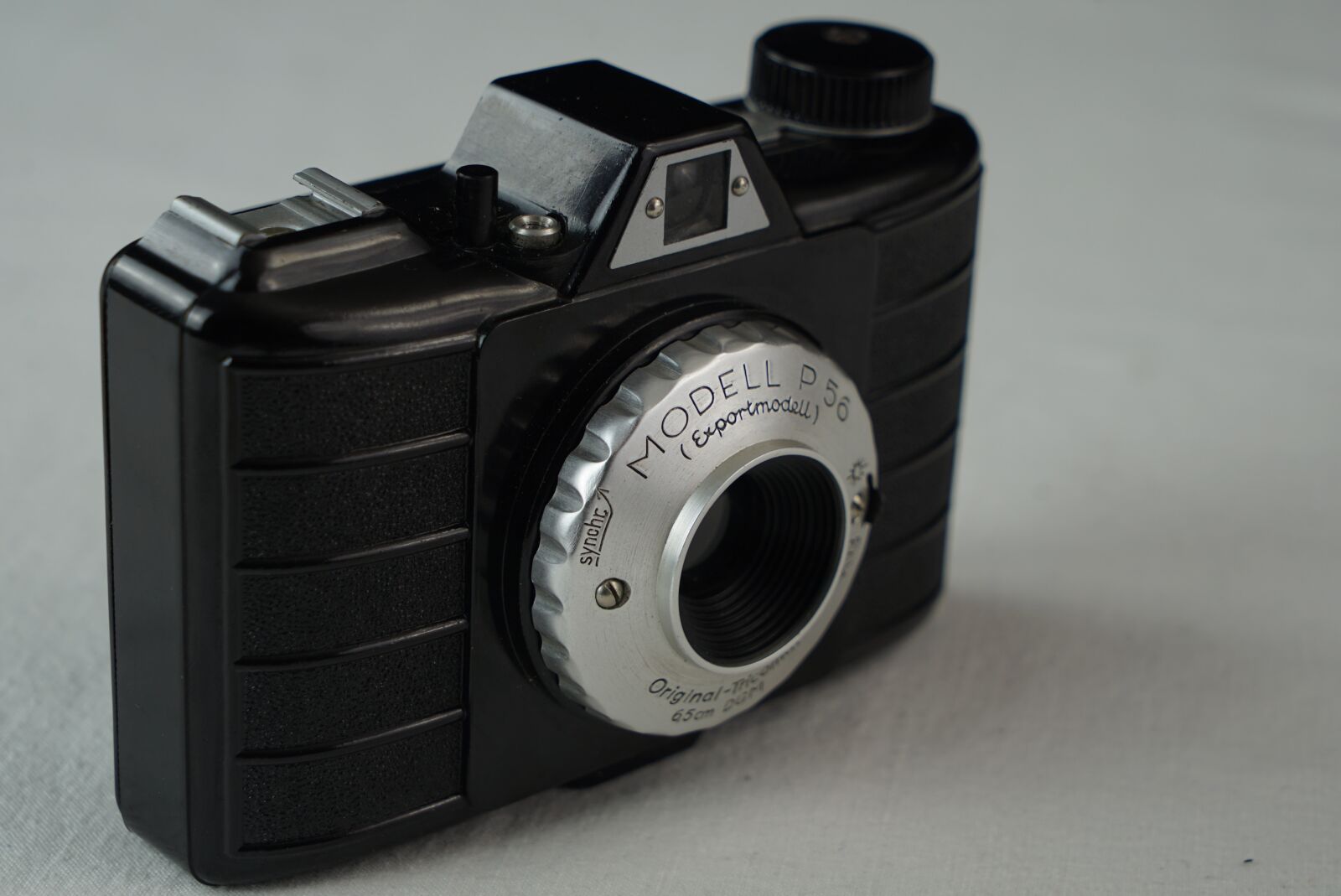 Sony a7 II + Sony Vario Tessar T* FE 24-70mm F4 ZA OSS sample photo. Vintage, camera, photography photography