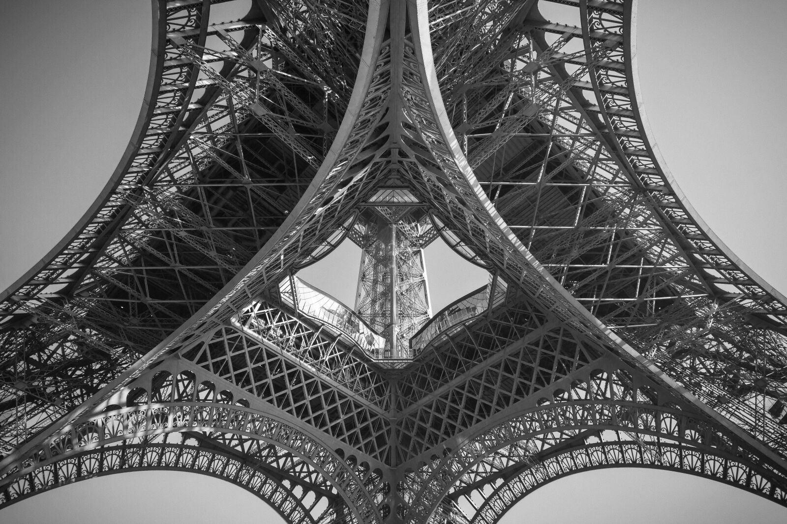 Canon EOS 2000D (EOS Rebel T7 / EOS Kiss X90 / EOS 1500D) sample photo. Tower, eiffel, france photography